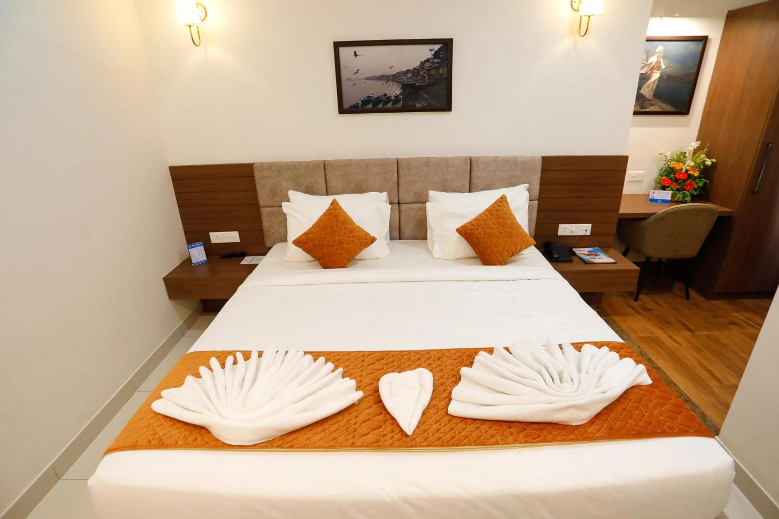 Bedroom, Bed in Hotel Dolphin International