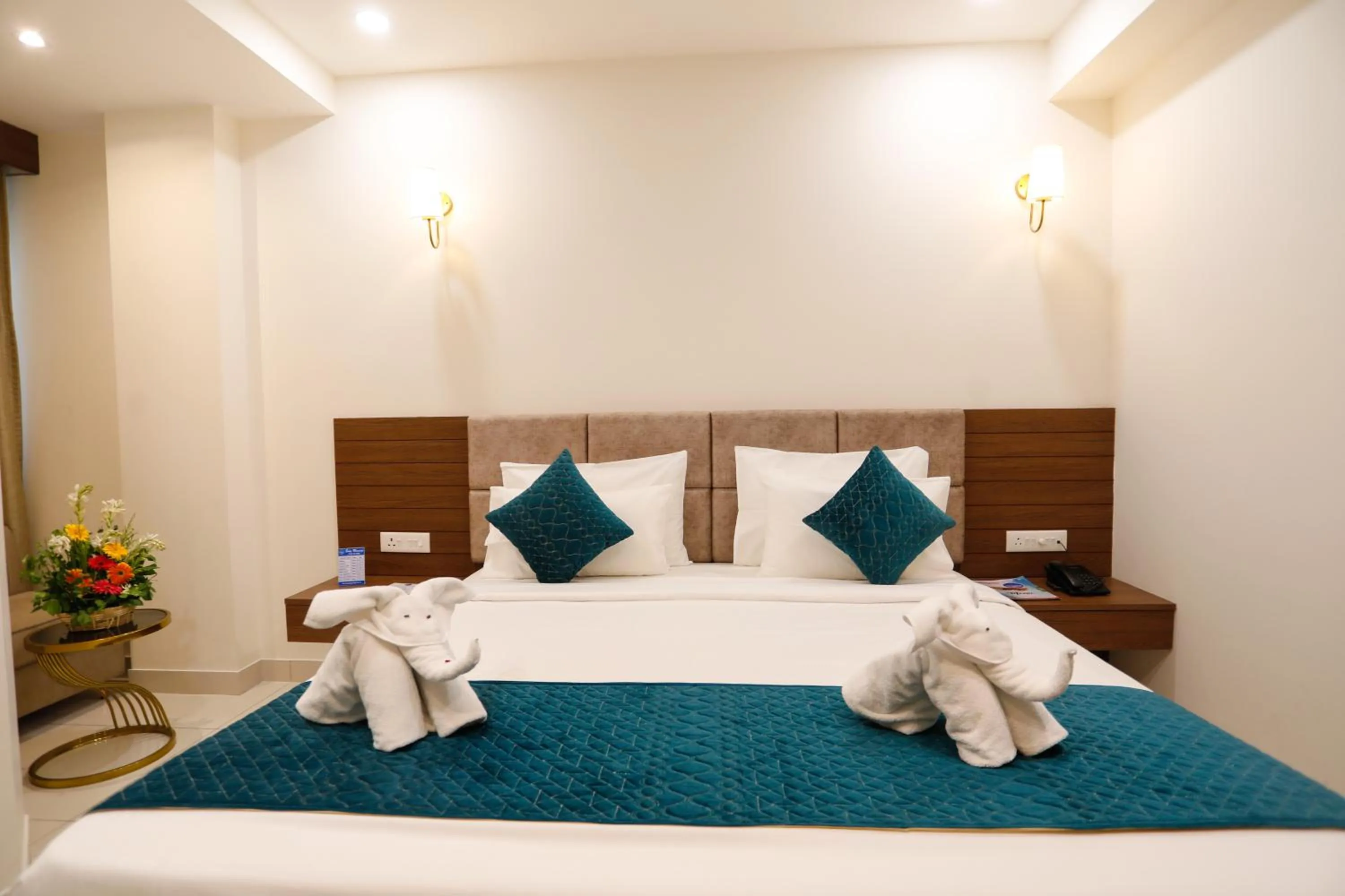 Bedroom, Bed in Hotel Dolphin International