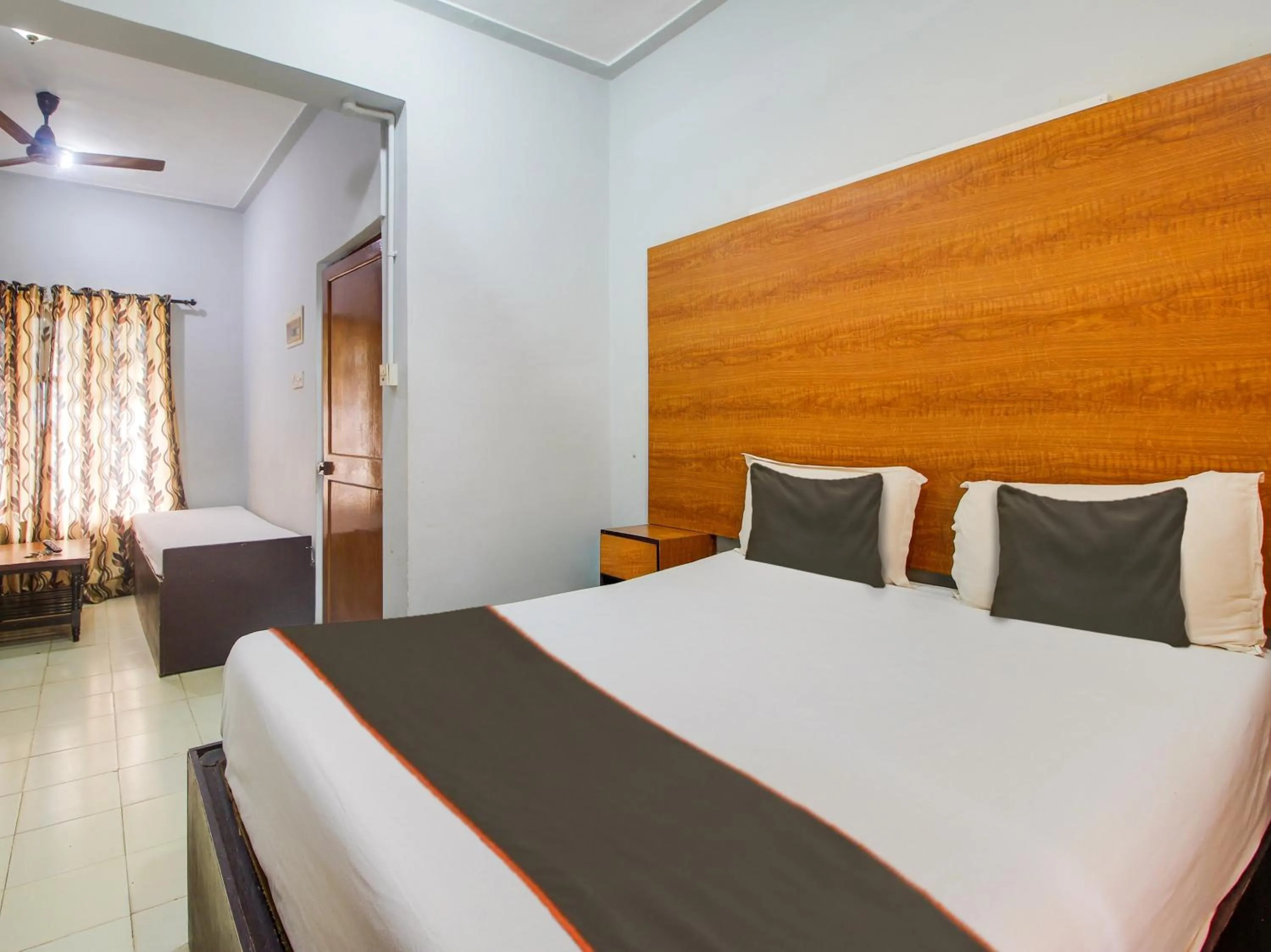 Bedroom in Collection O Maizons Lakeview Resort