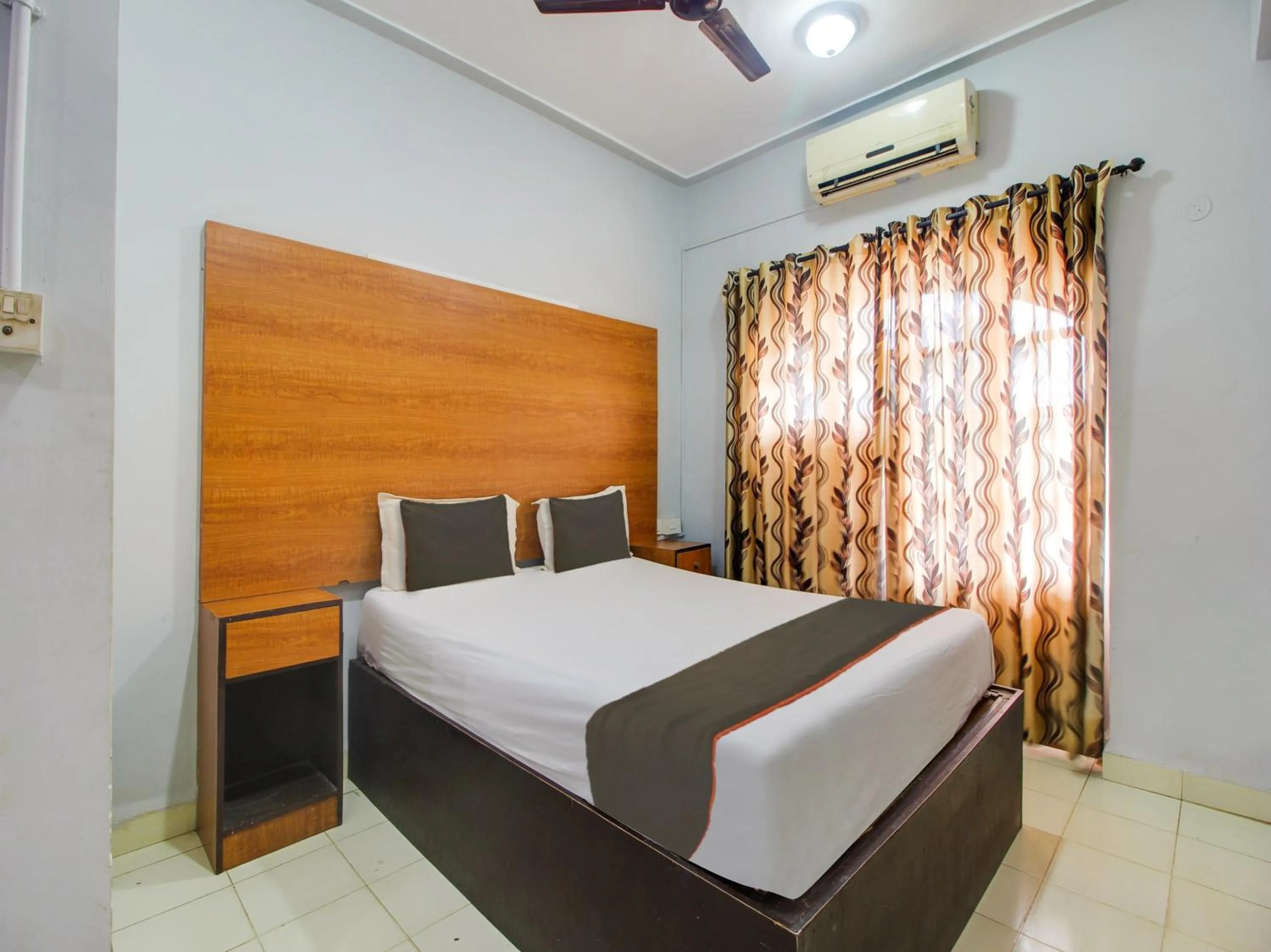 Bedroom in Collection O Maizons Lakeview Resort