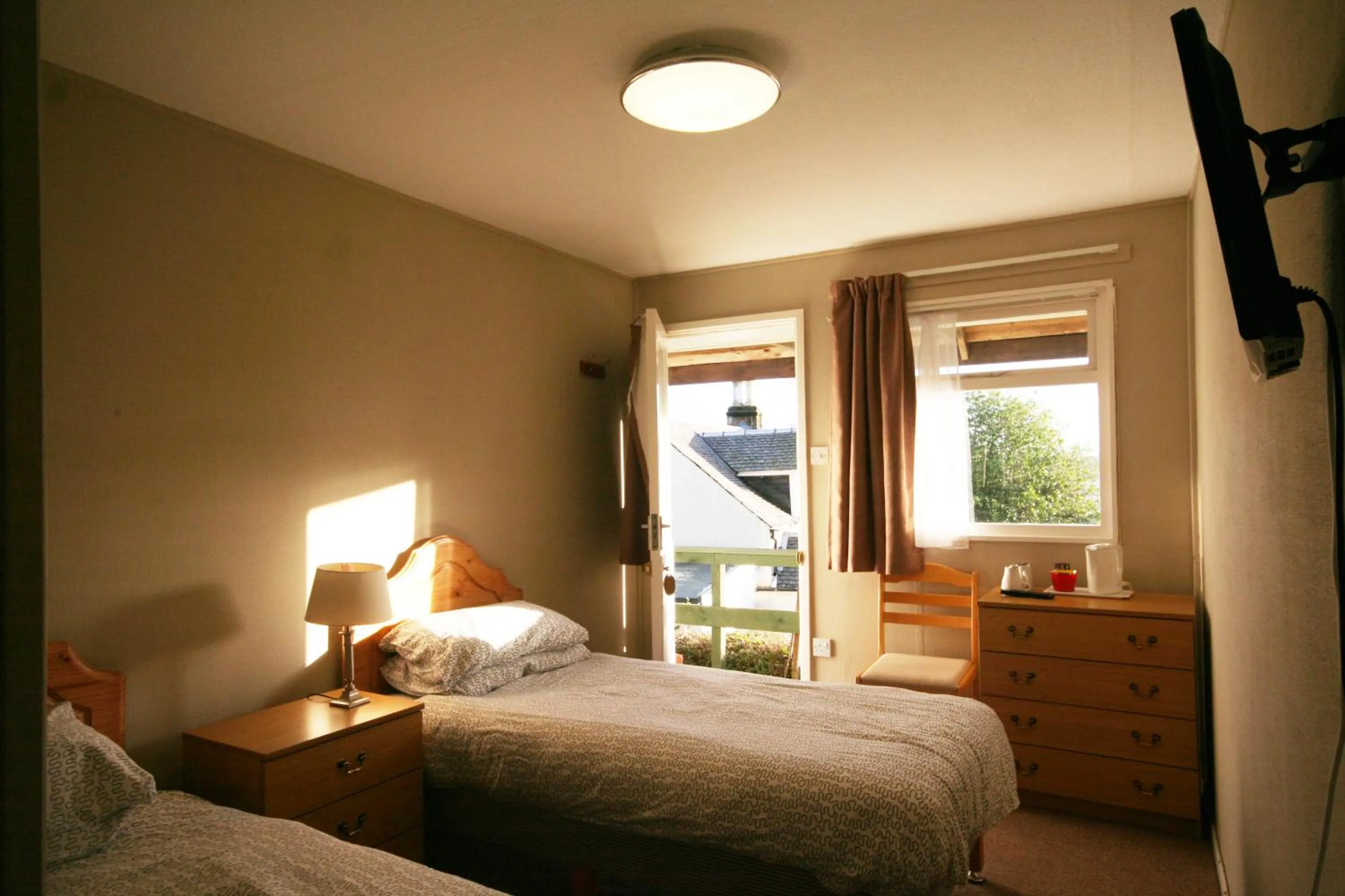 Bed in The Arran Lodge & Arran Sleep Huts