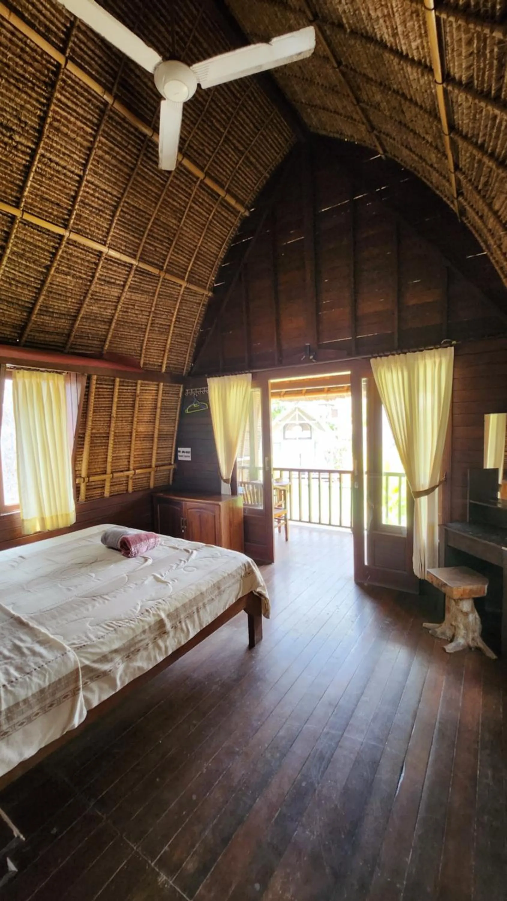 Bed in Suka Beach Bungalow