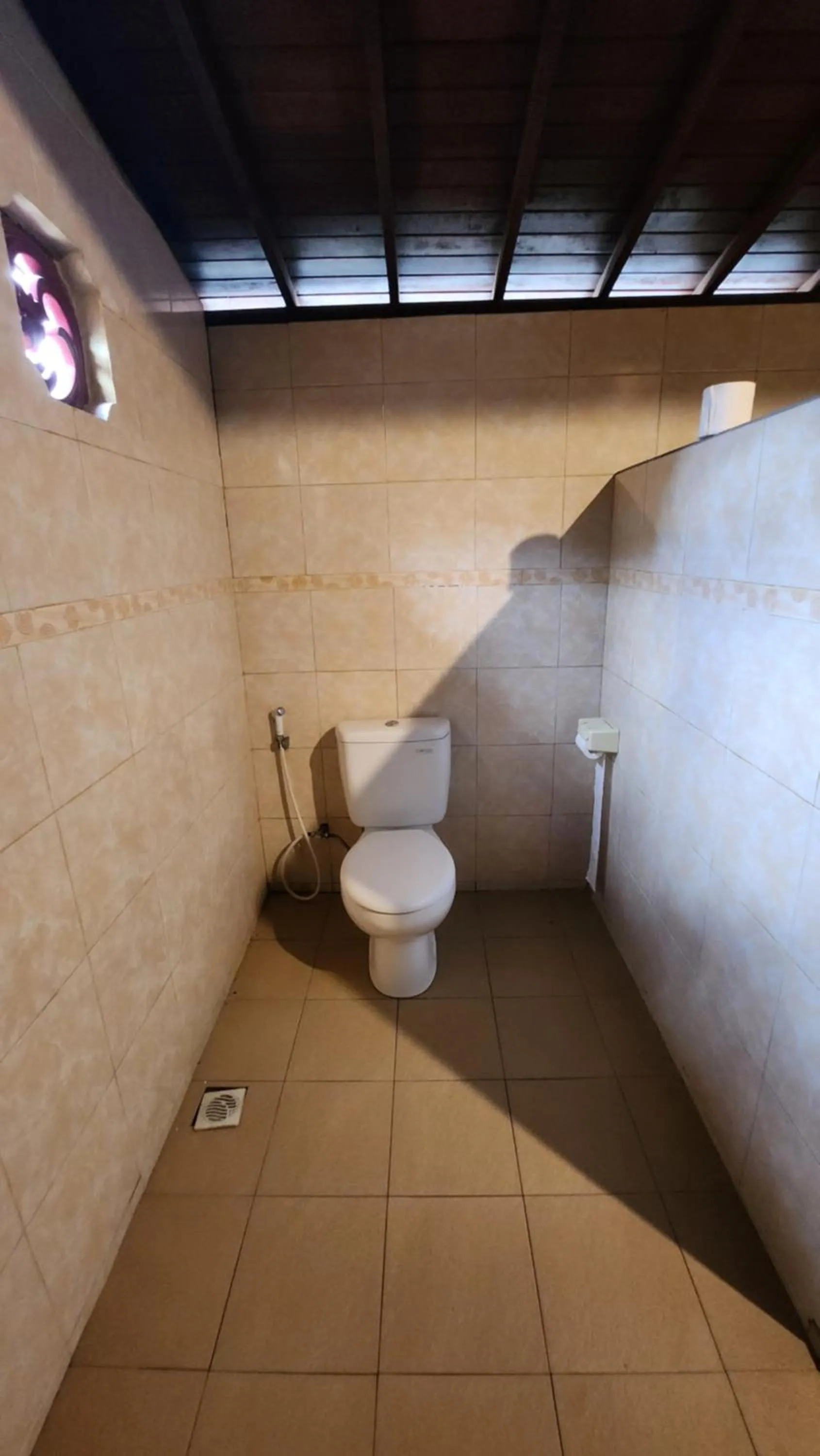 Toilet in Suka Beach Bungalow