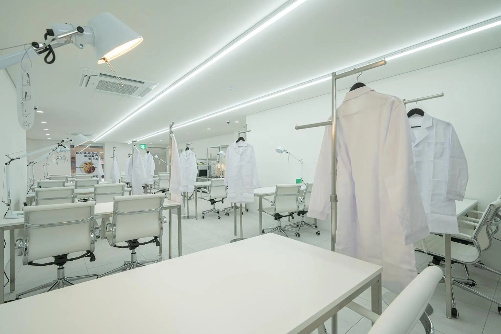 Restaurant/places to eat in Workers Hotel Ansan by Aank