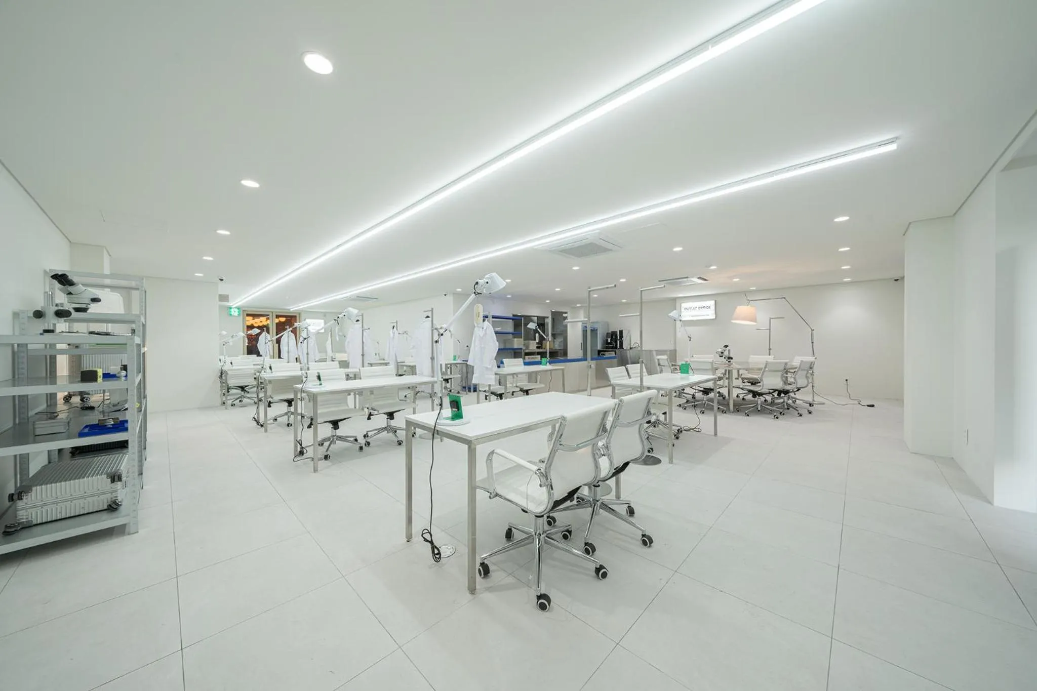 Restaurant/places to eat in Workers Hotel Ansan by Aank