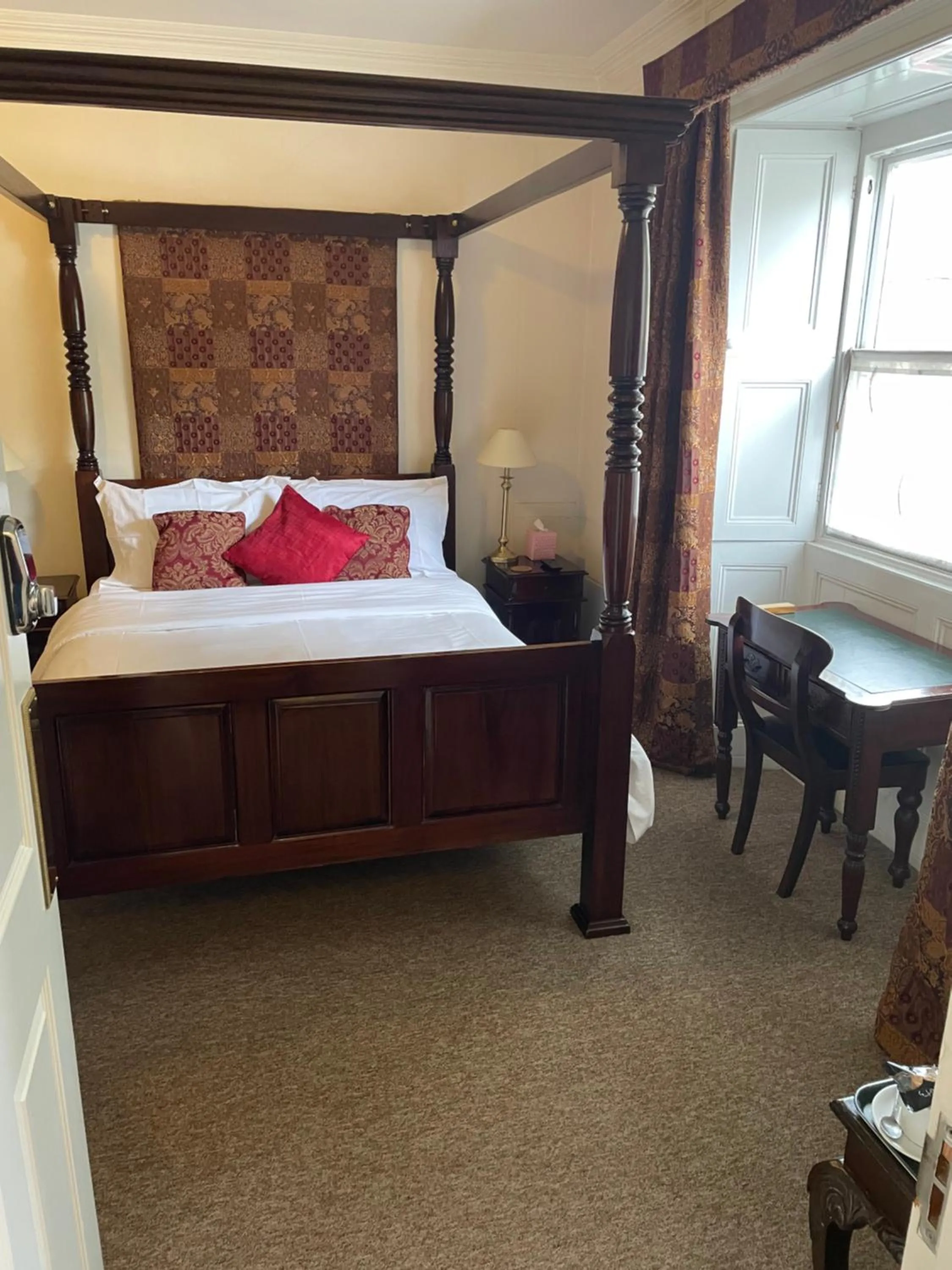 Deluxe Family Room in Corncroft Guest House