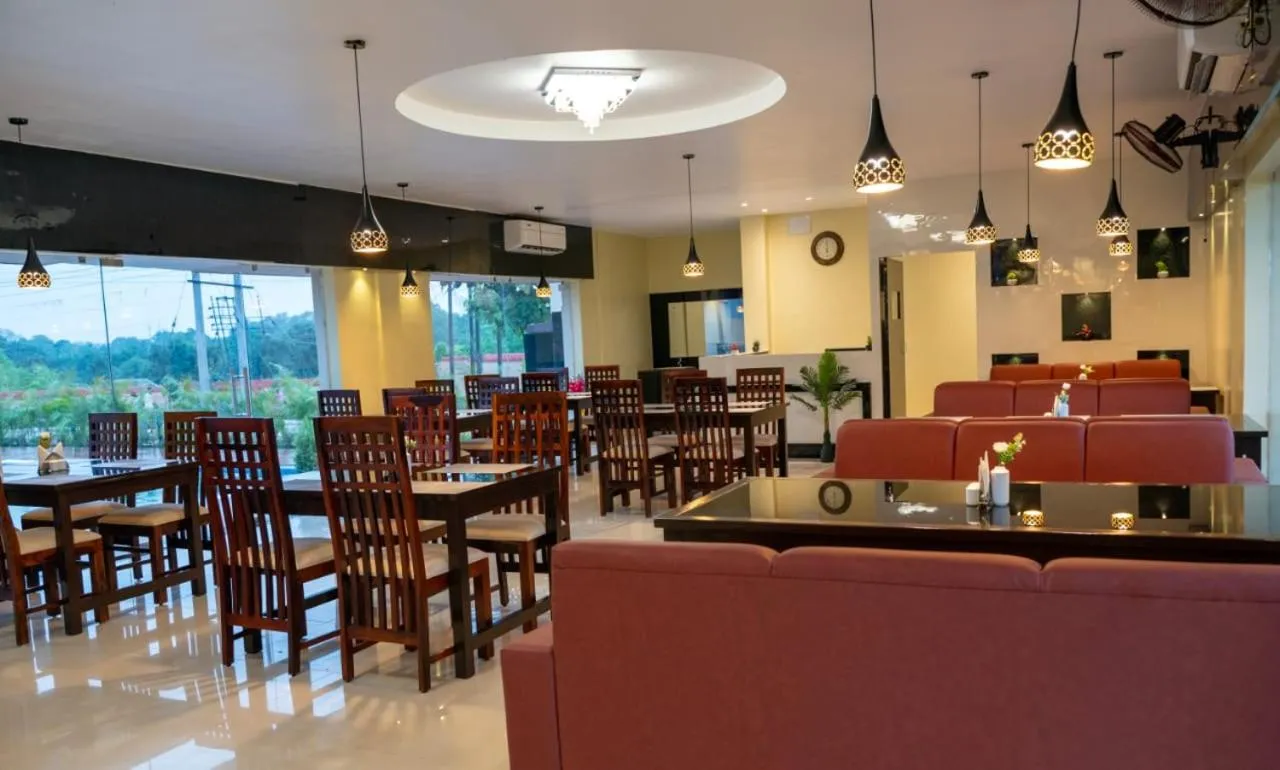 Restaurant/places to eat in JHARNA RESORT
