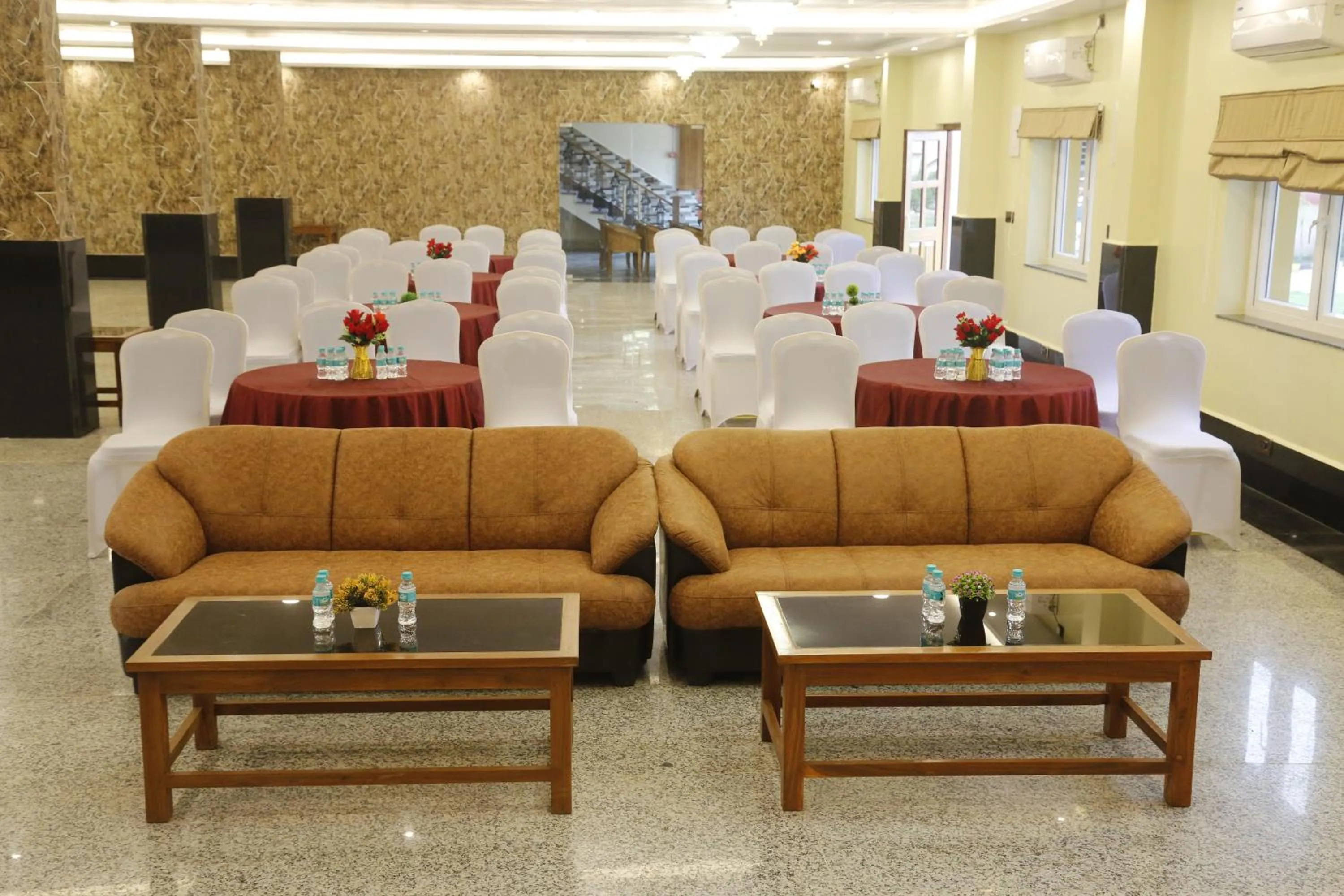 Banquet/Function facilities in JHARNA RESORT