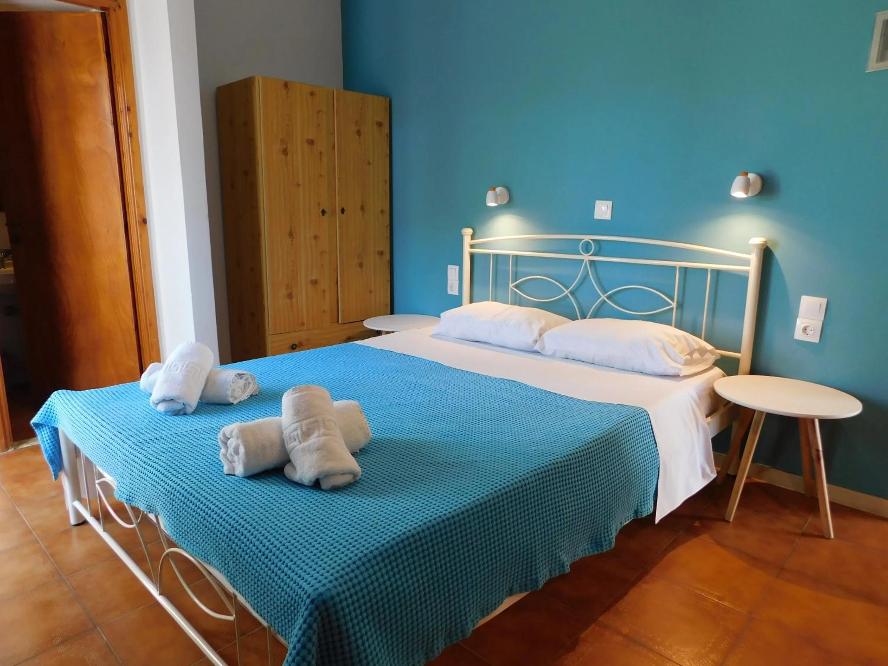 Photo of the whole room, Bed in Perdika Mare Guesthouse