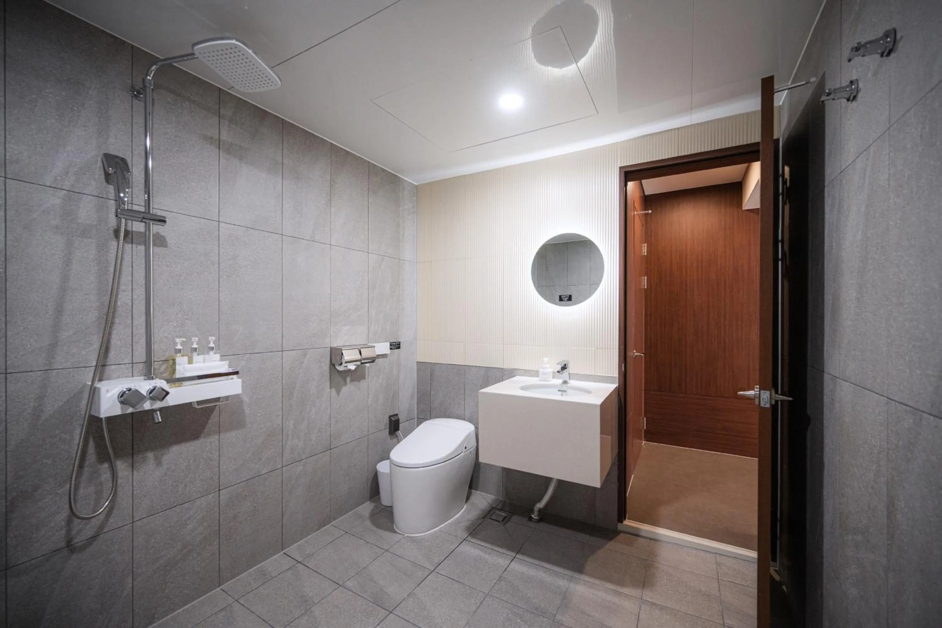 Hound Hotel Gijang Osiria