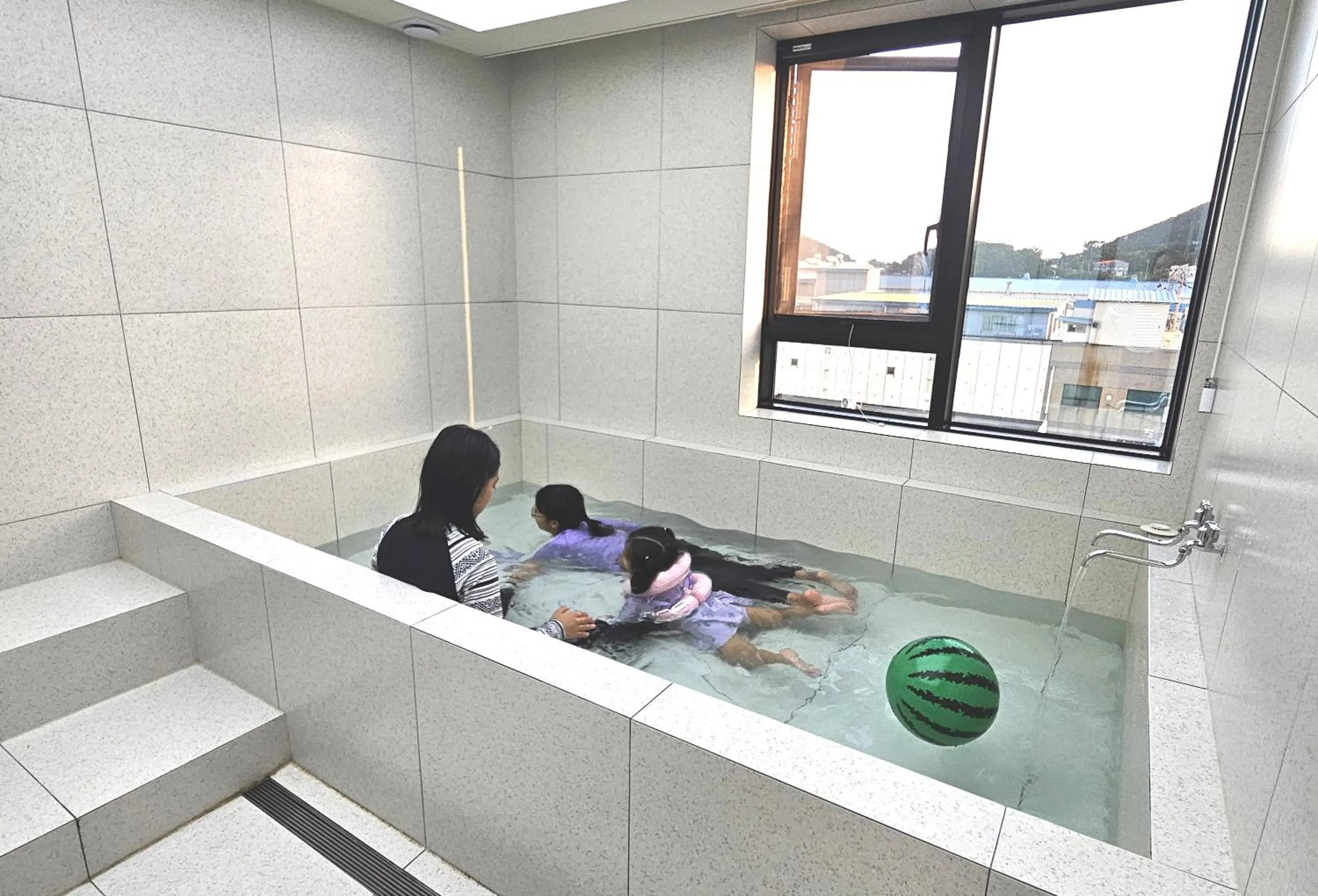 Hound Hotel Gijang Osiria