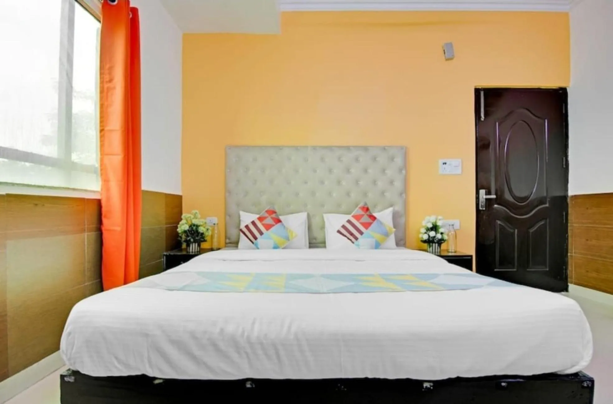 Small Double Room in HOTEL THE LAZEEZ
