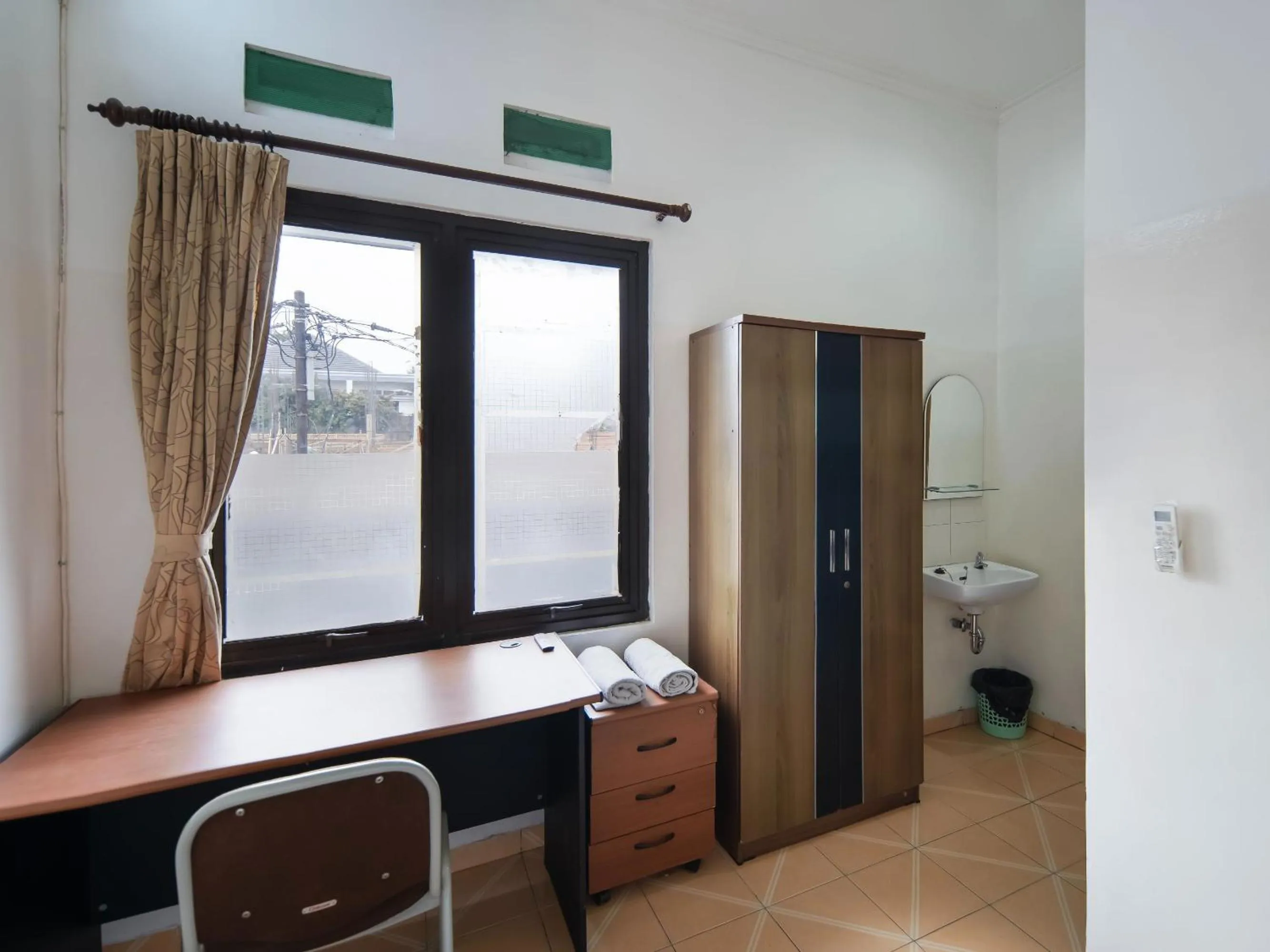 Bedroom in Cove Horizone