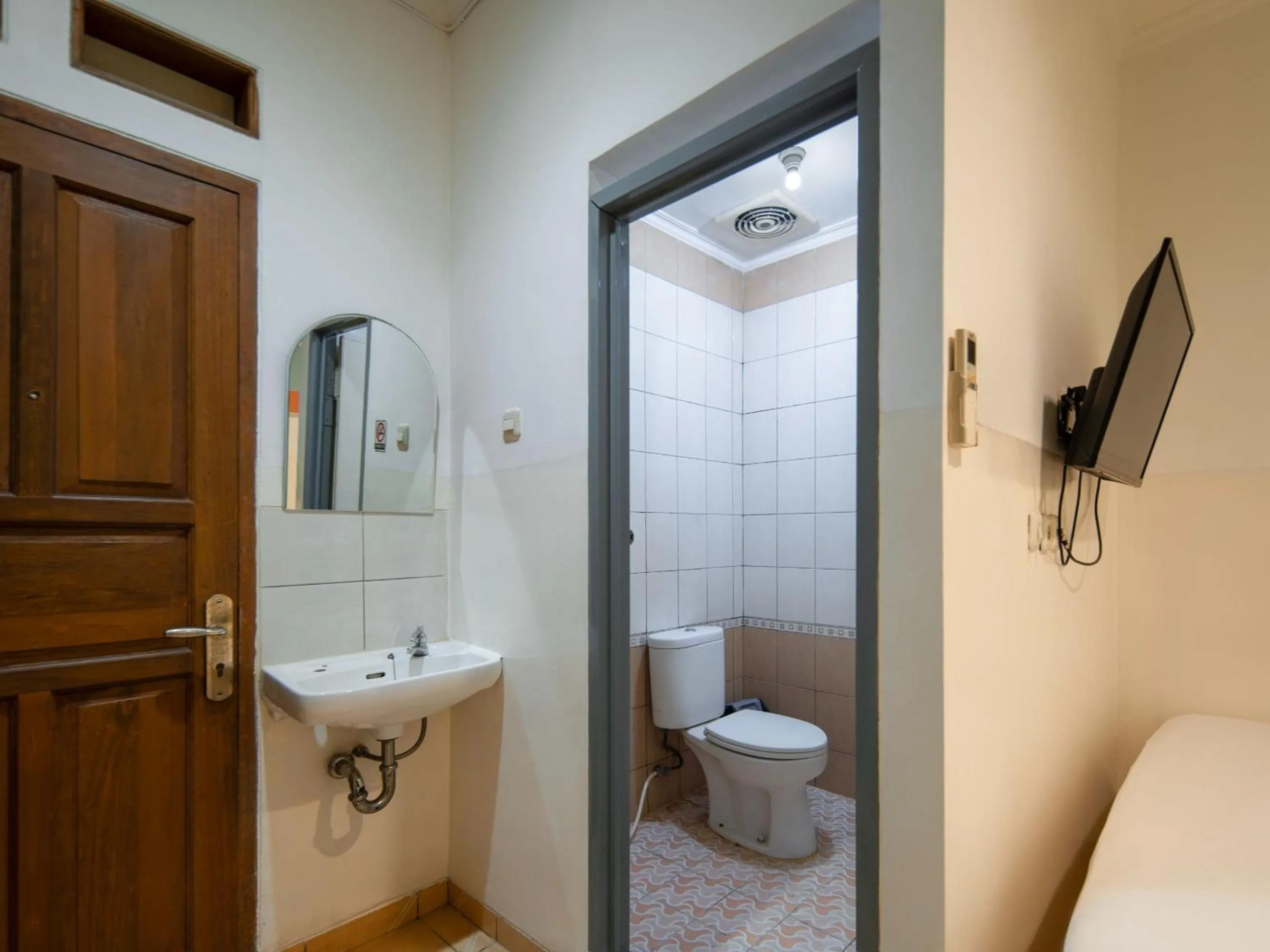 Bathroom in Cove Horizone