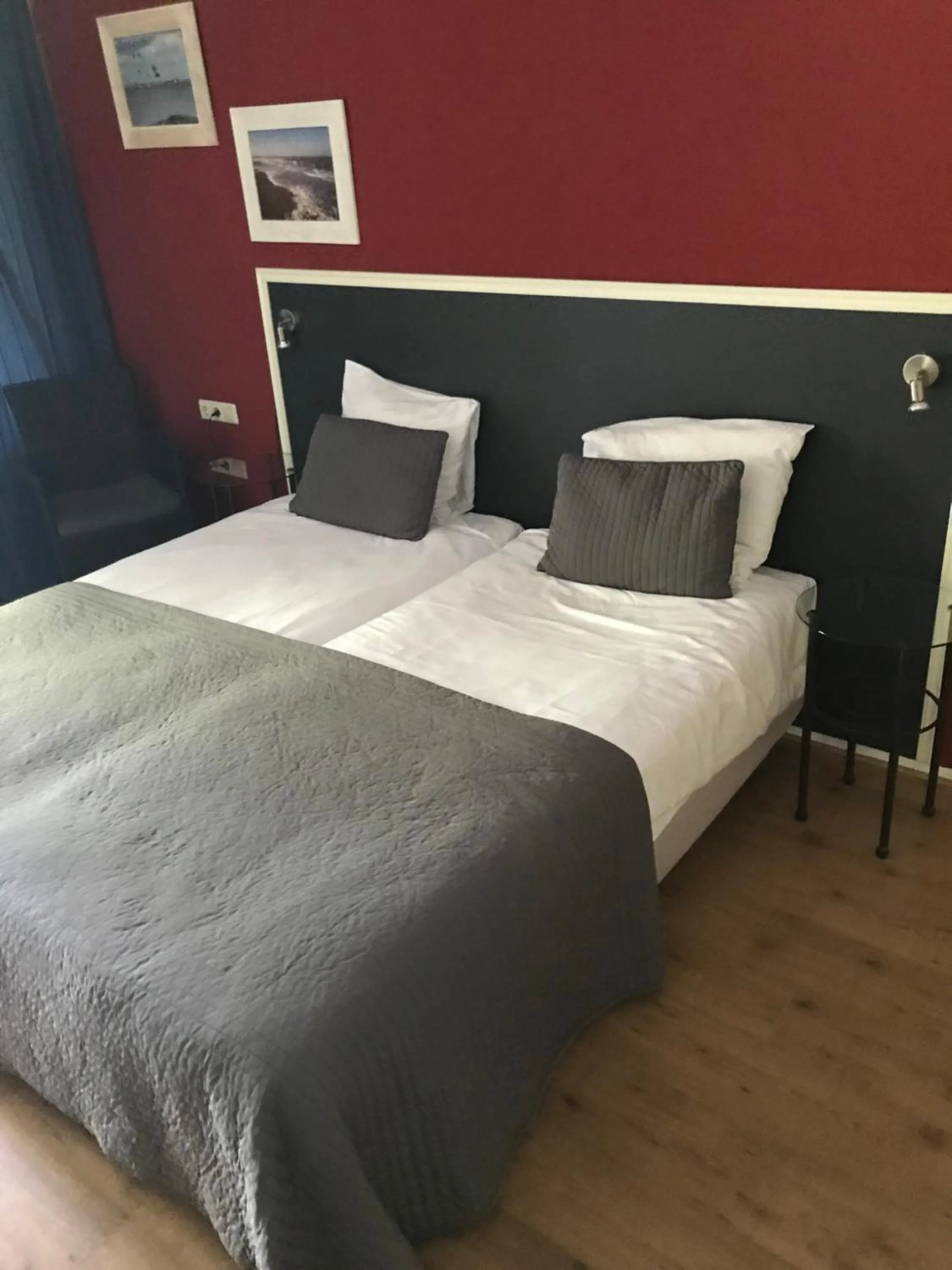 Bedroom, Bed in Fletcher Strandhotel Renesse