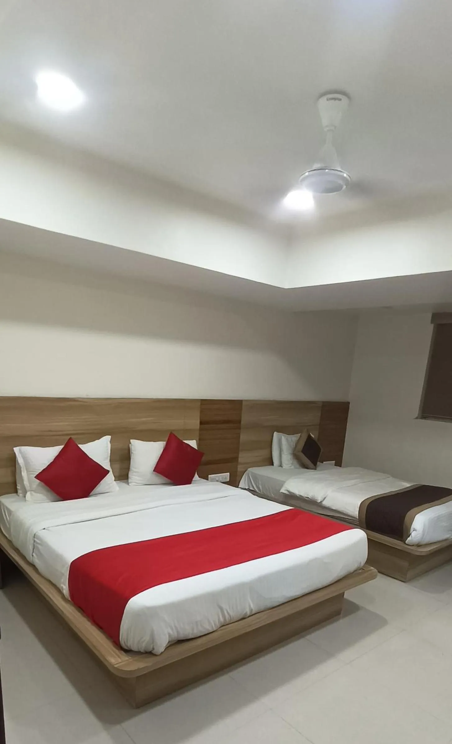 Bed in Hotel Midnight