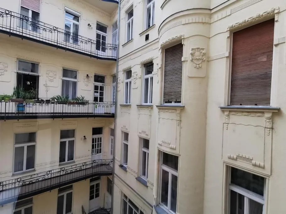 Luxury apartment near Astoria with AC