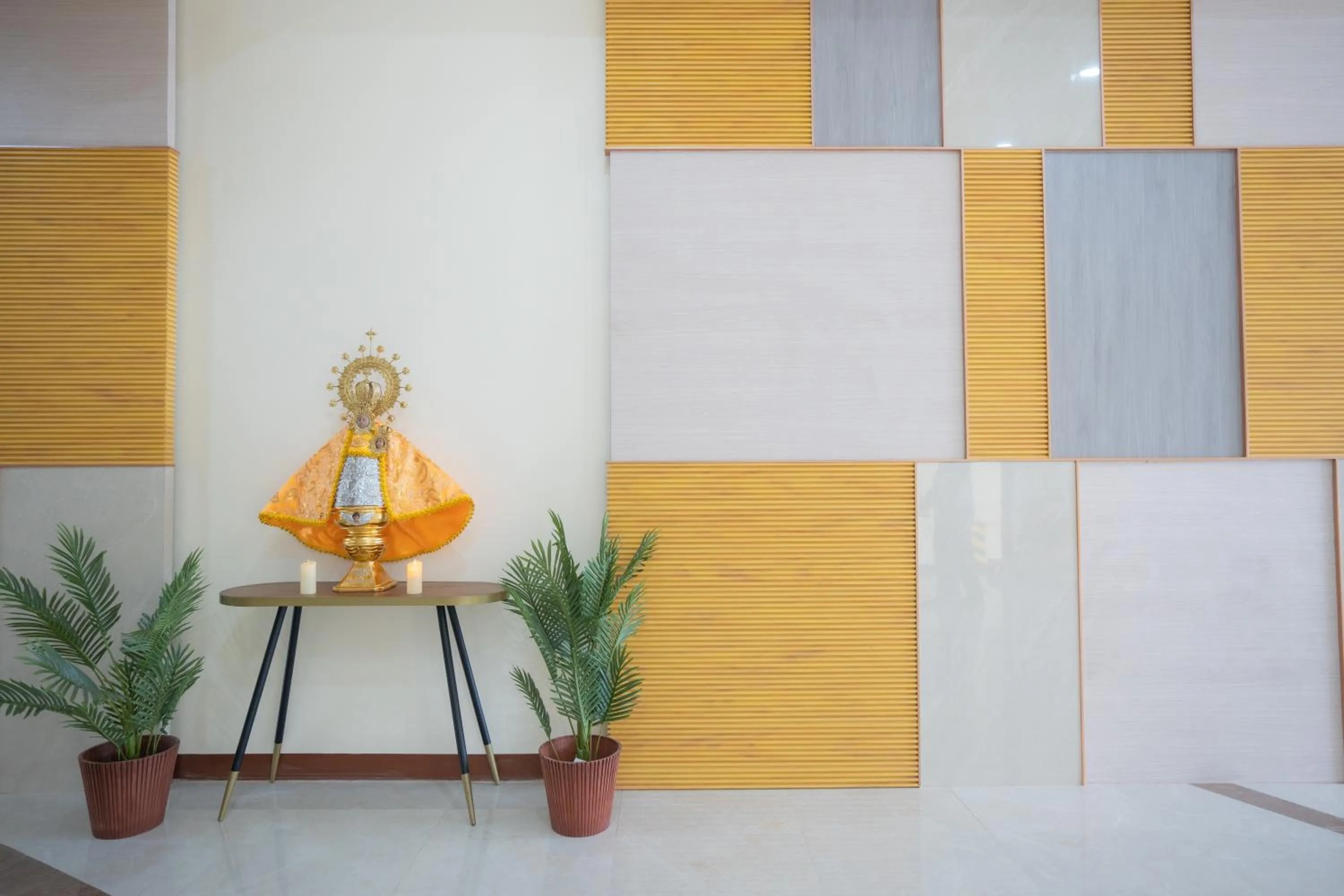 Property building in Sundaze Hotel