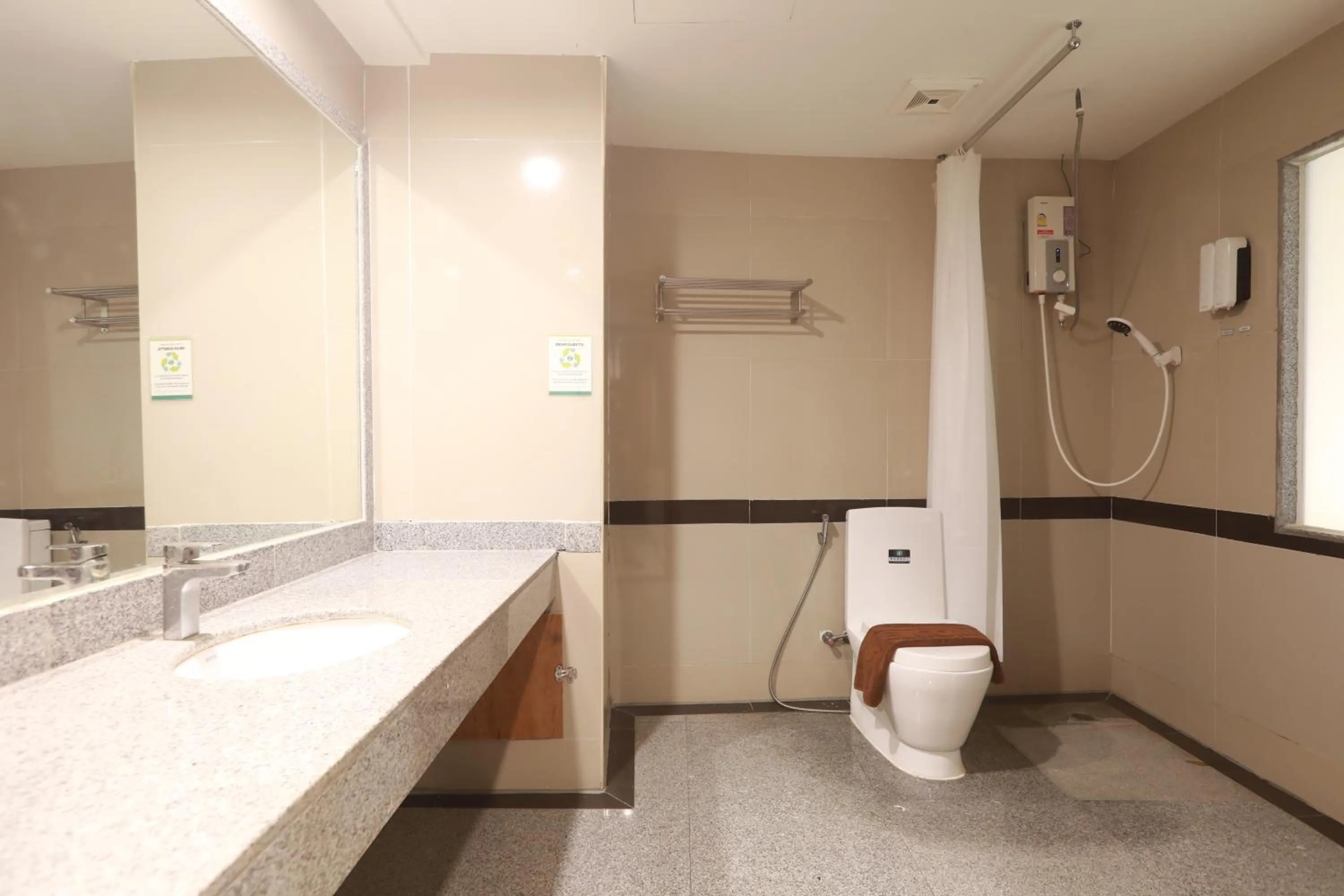 Shower in Class Boutique Hotel