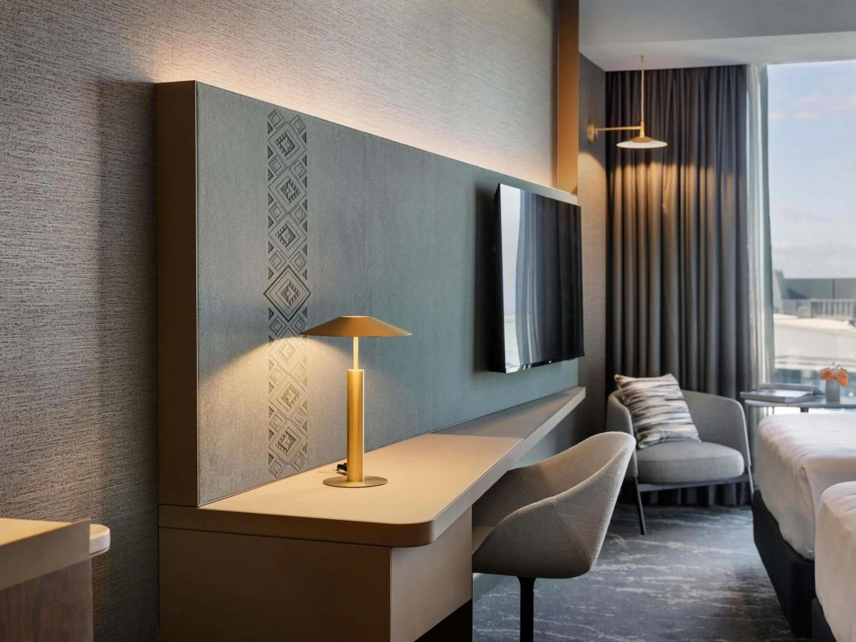 Bedroom, Bed in Pullman Auckland Airport