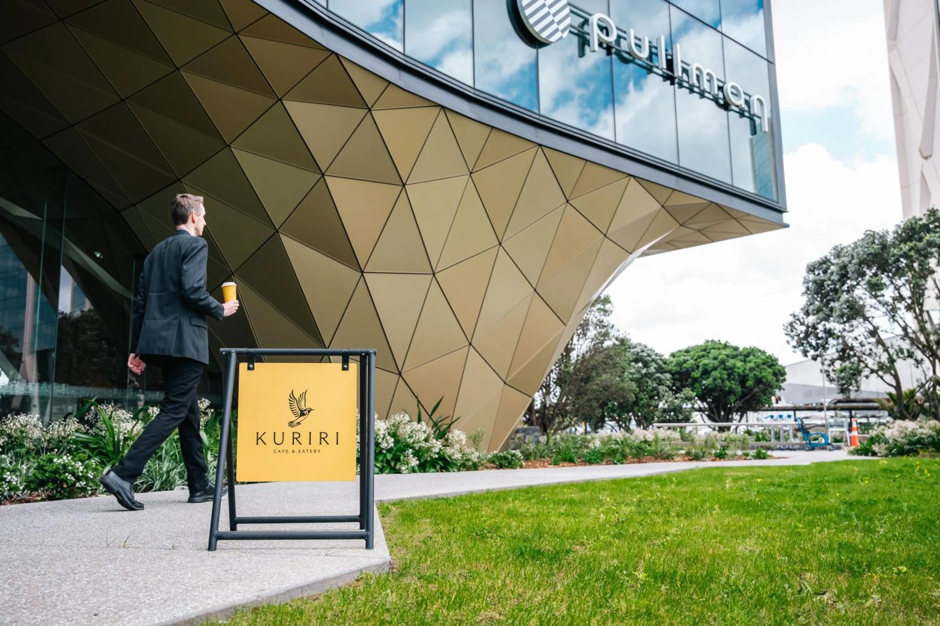 Property building in Pullman Auckland Airport