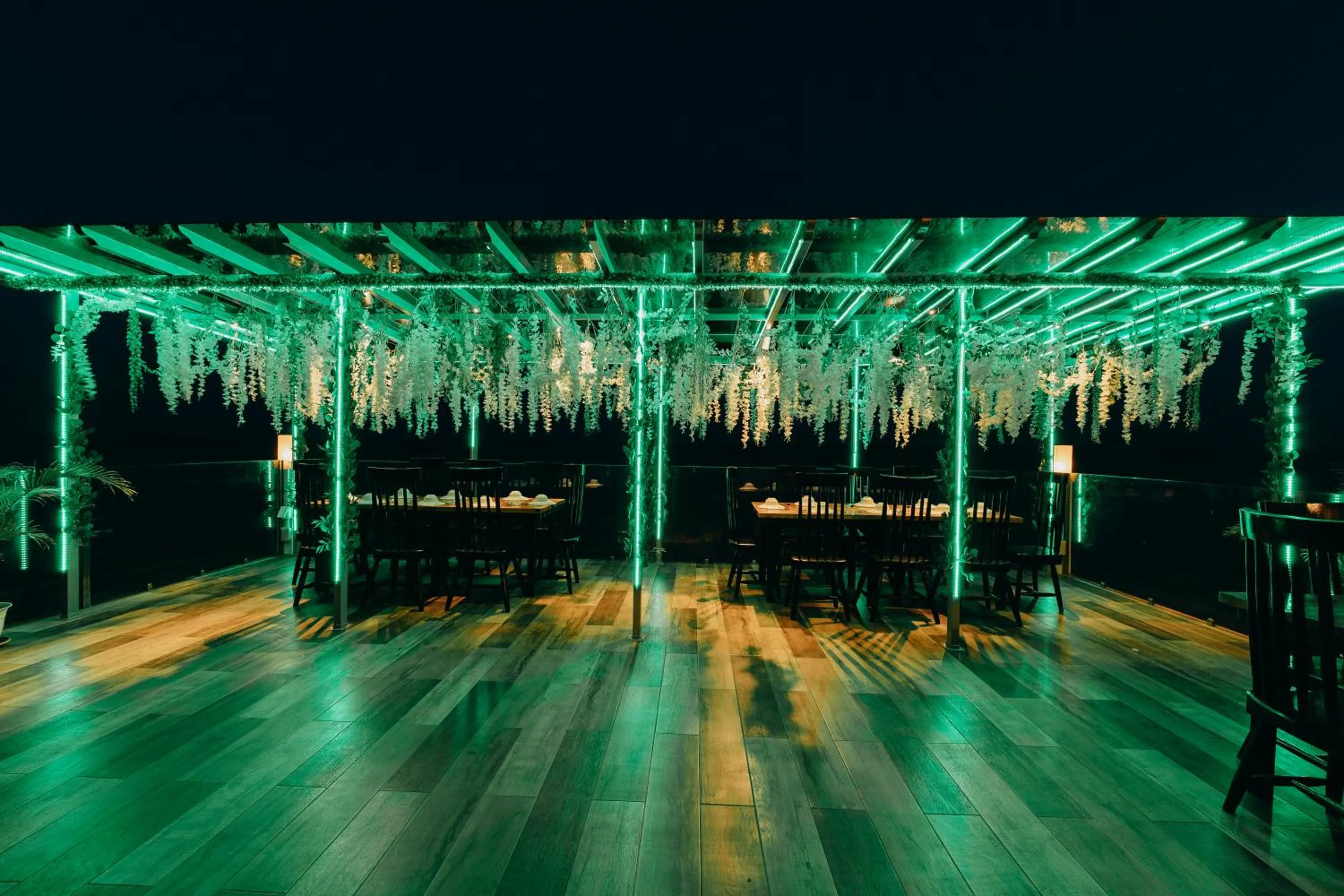 The Marc Vannelli Oslob