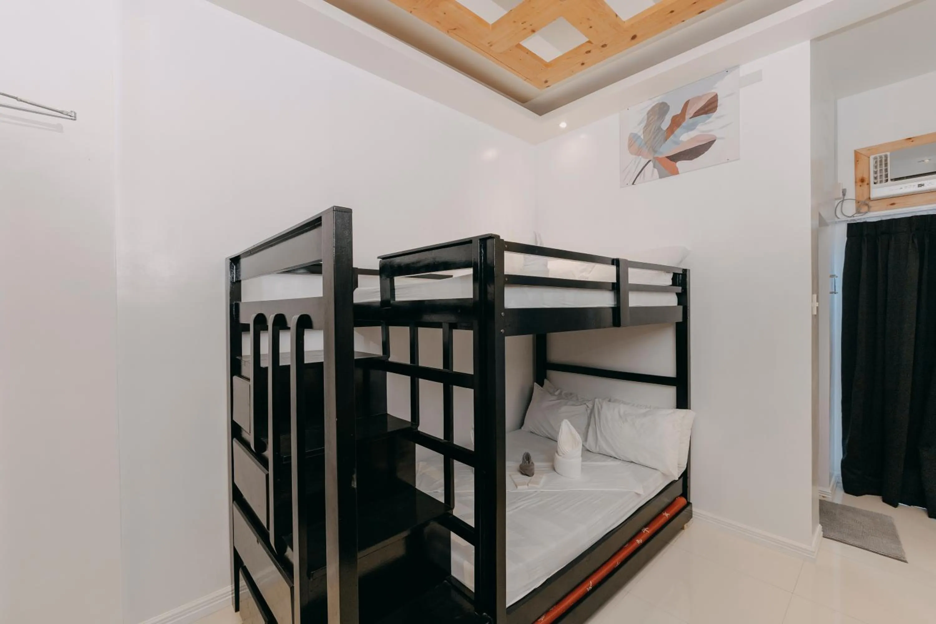 Property building, Bed in The Marc Vannelli Oslob