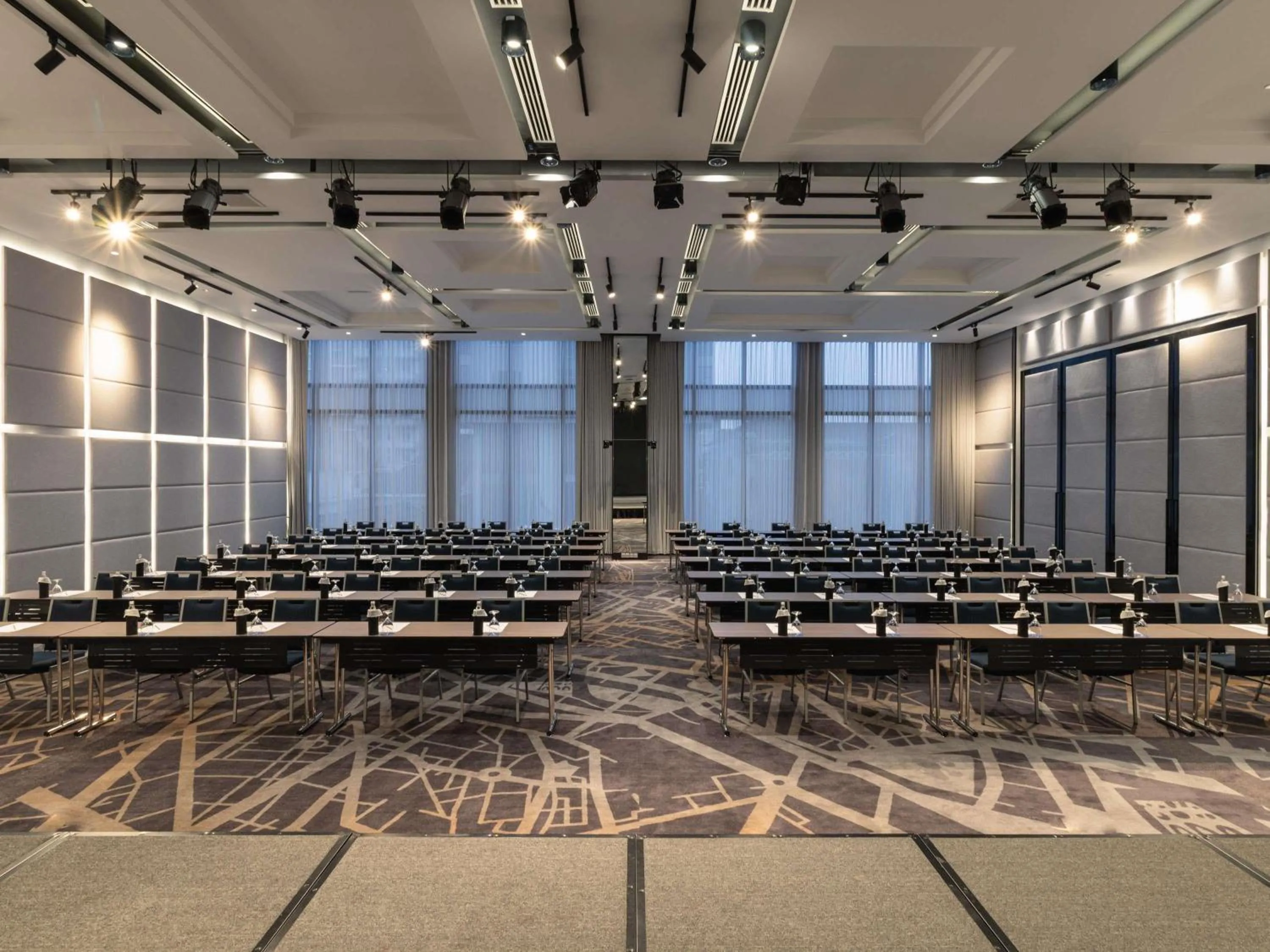 Meeting/conference room in Novotel Phnom Penh BKK 1