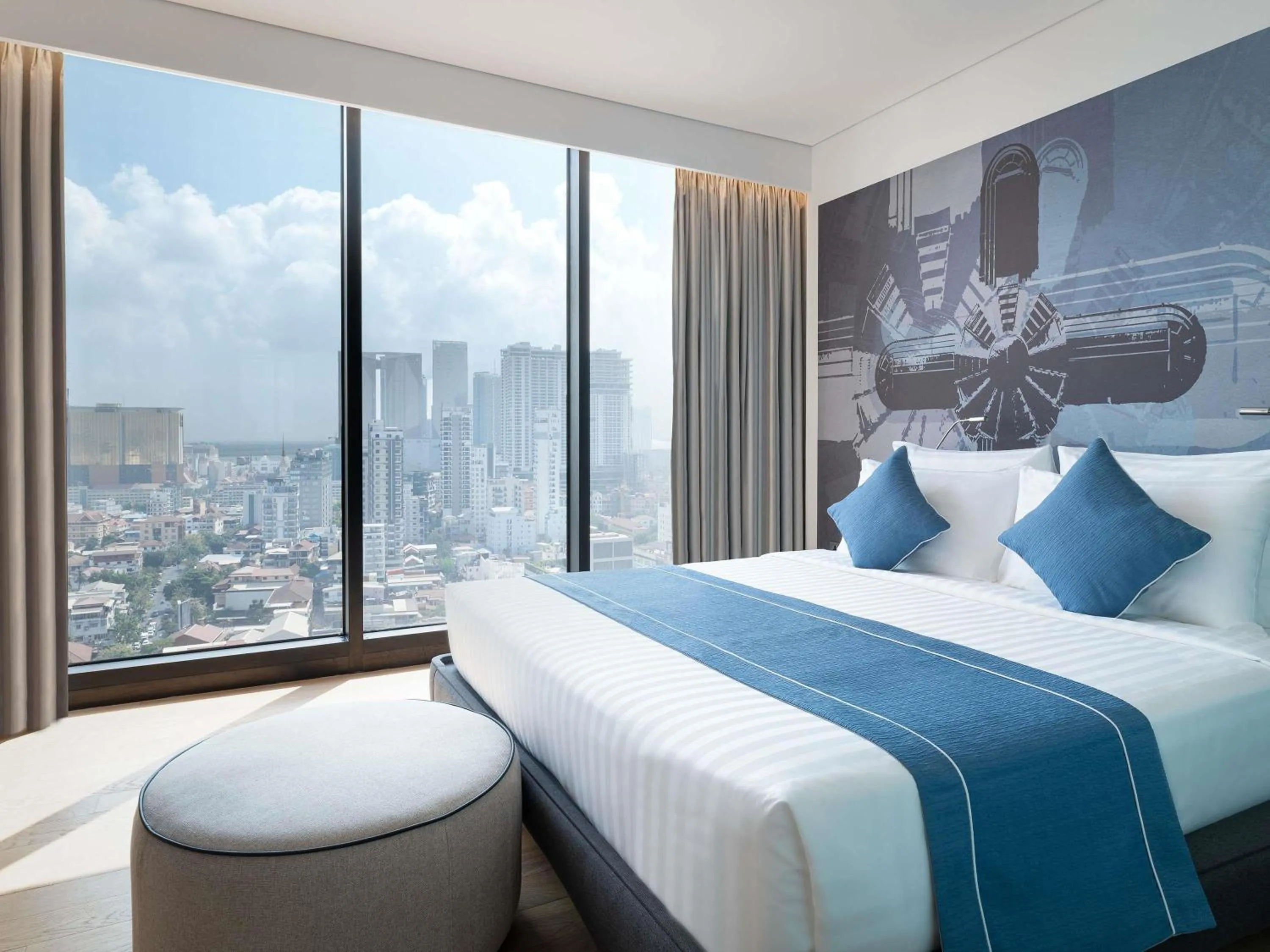 Bedroom, Bed in Novotel Phnom Penh BKK 1