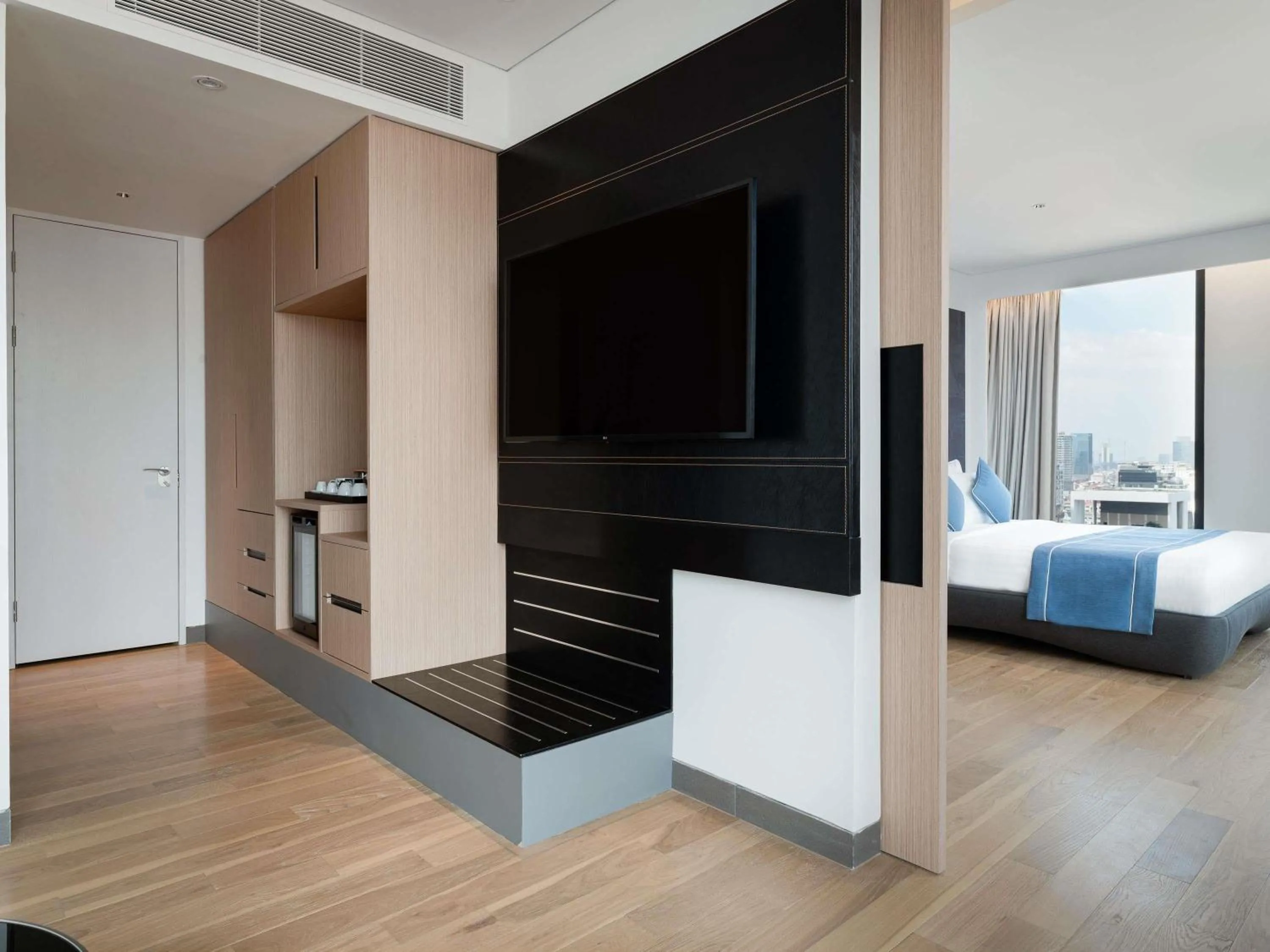 Photo of the whole room, Bed in Novotel Phnom Penh BKK 1