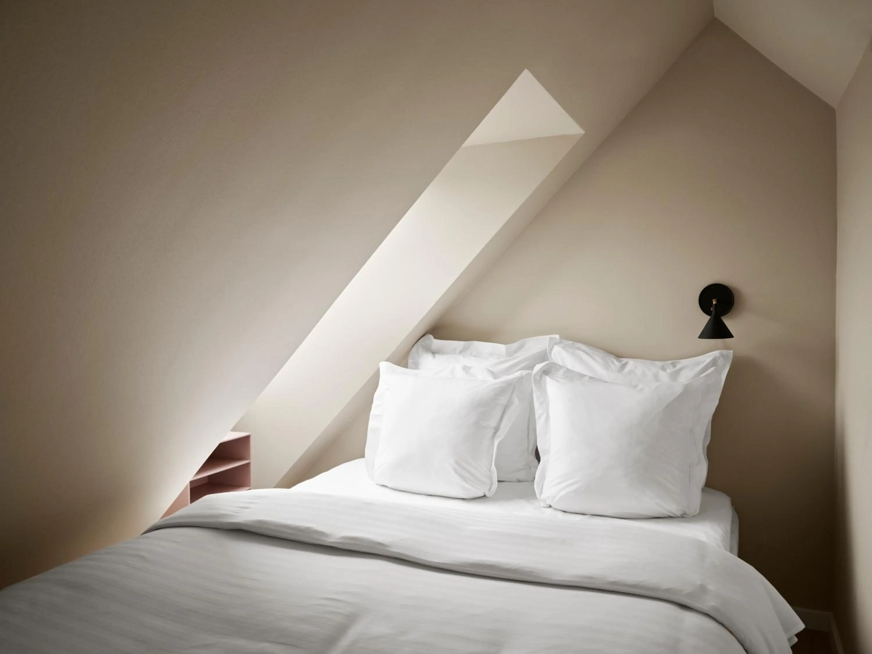 Bed in Aura Apartment Hotel