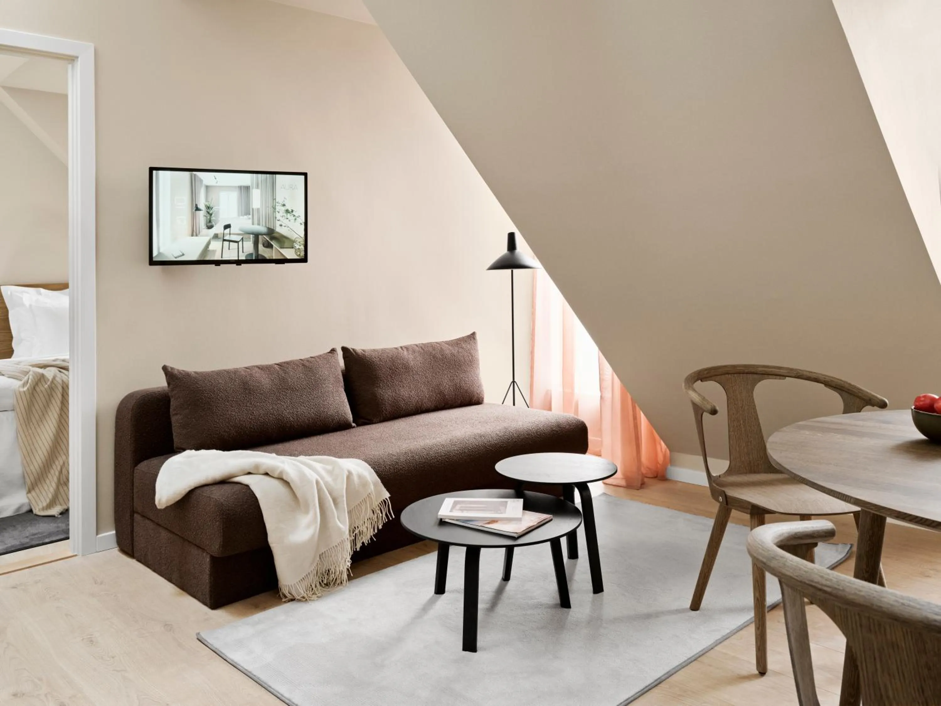 TV and multimedia in Aura Apartment Hotel