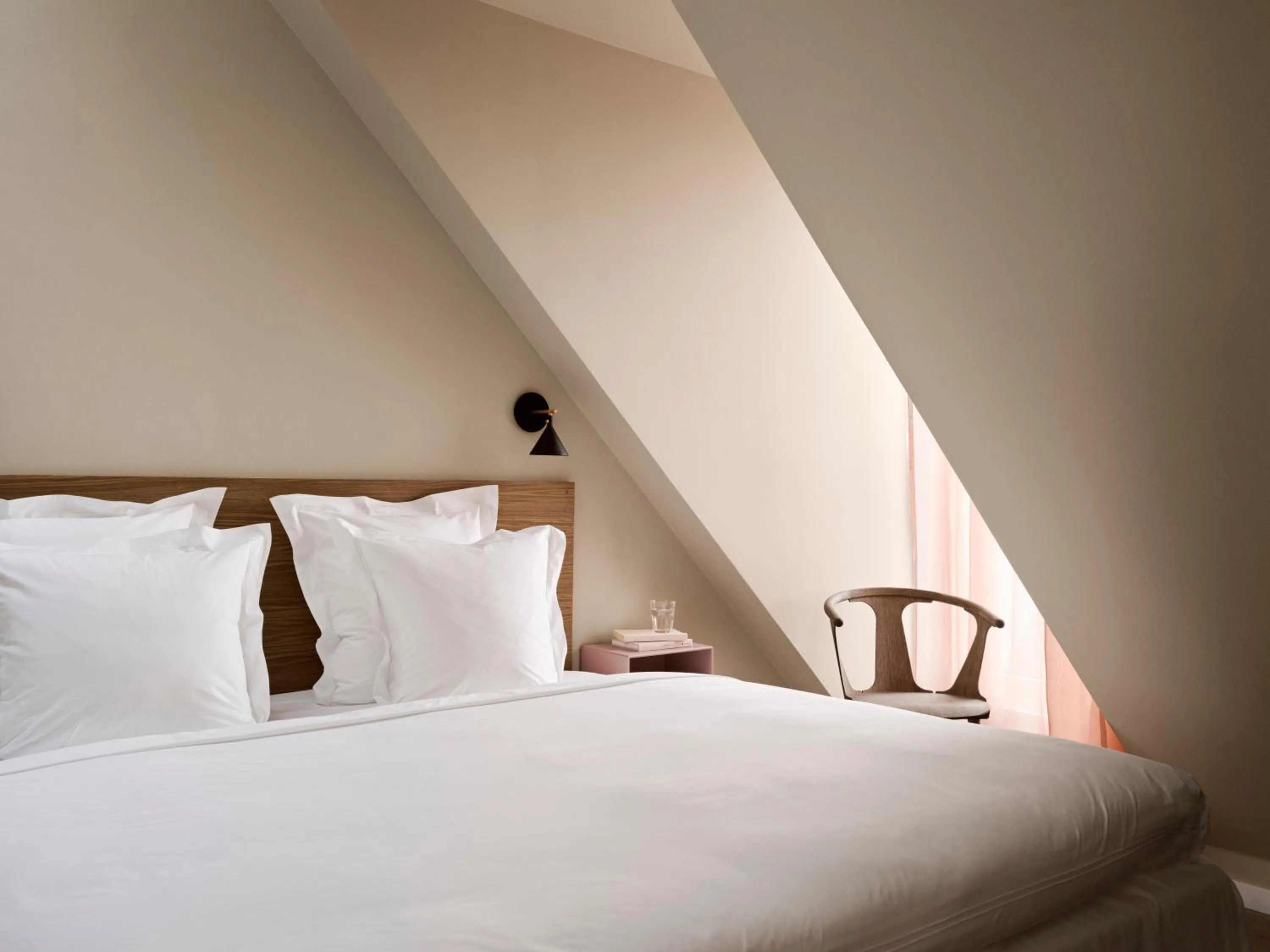 Bed in Aura Apartment Hotel