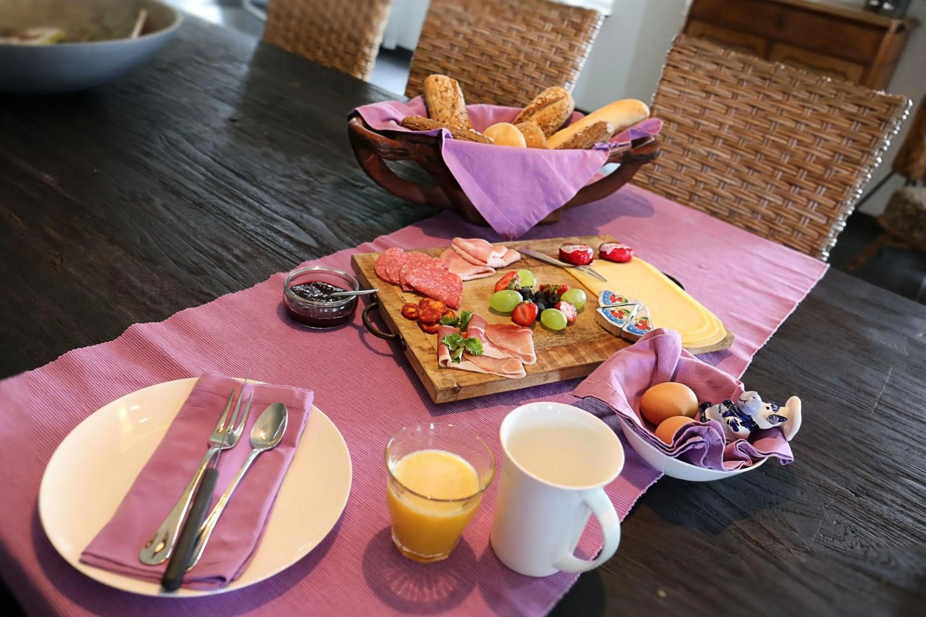 Continental breakfast in B&B/Boertel de Meander