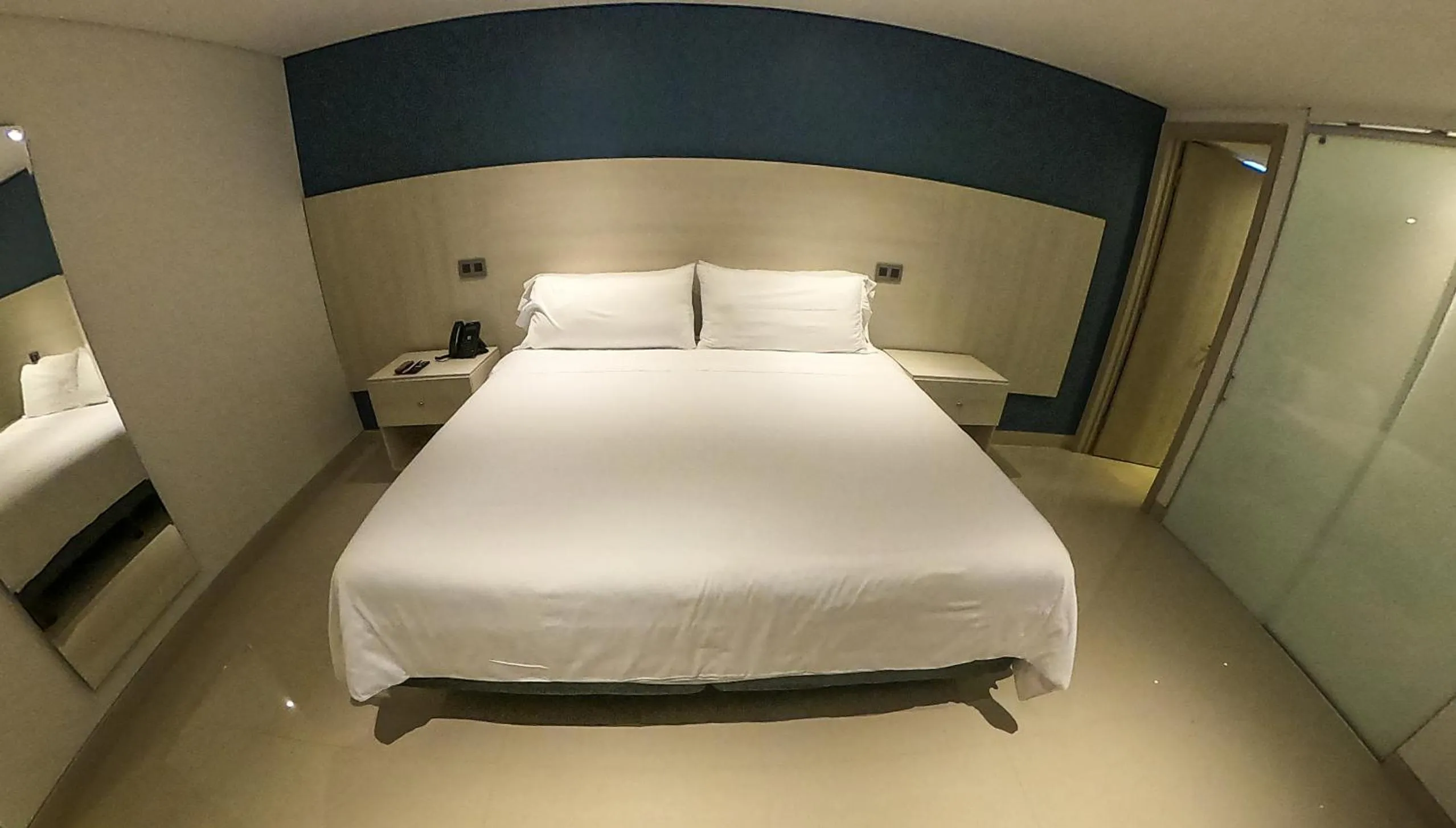 Bed in HOTEL MANZUR