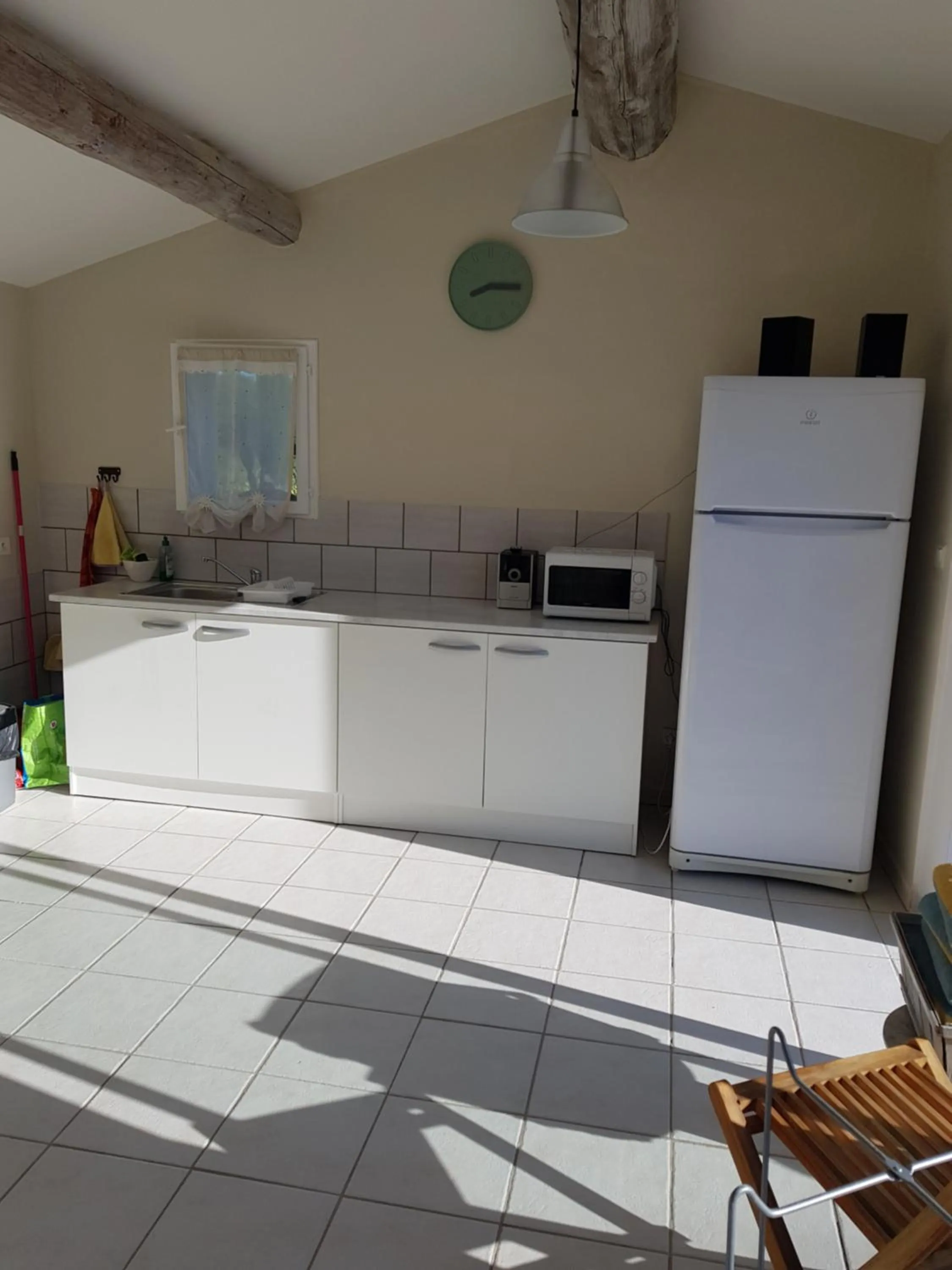 Kitchen or kitchenette in Mas Clement - Chambre et table d'hôtes