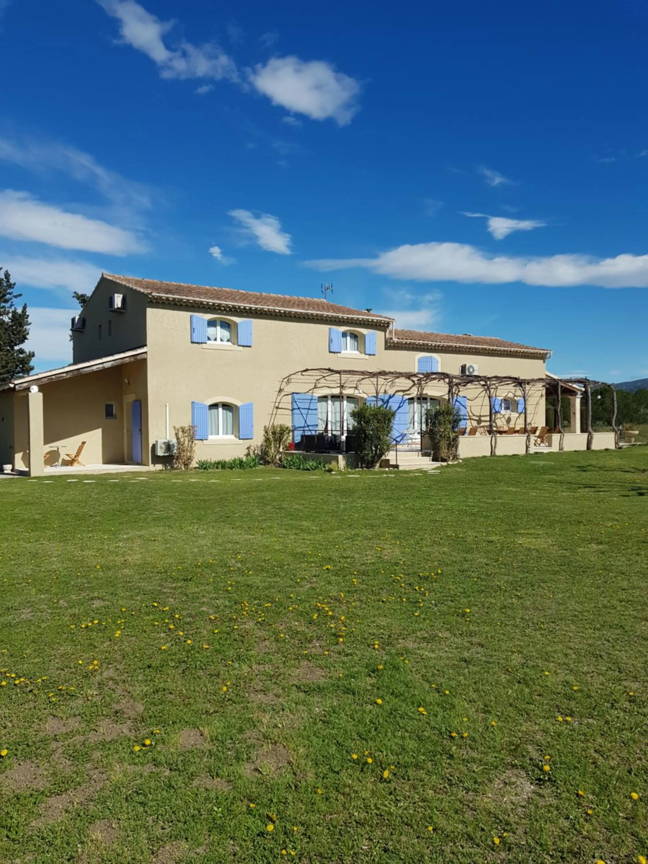 Property building in Mas Clement - Chambre et table d'hôtes