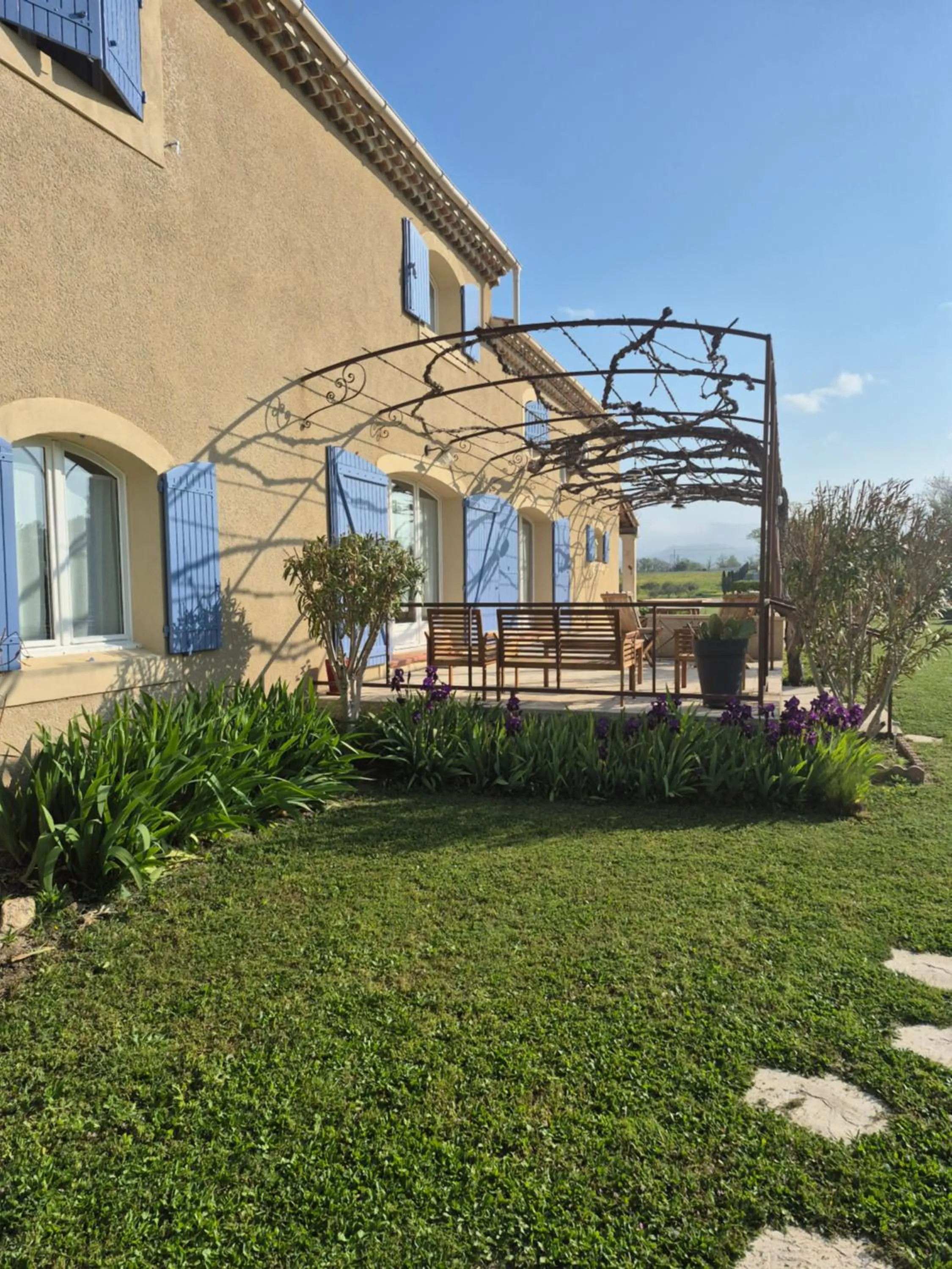 Patio in Mas Clement - Chambre et table d'hôtes