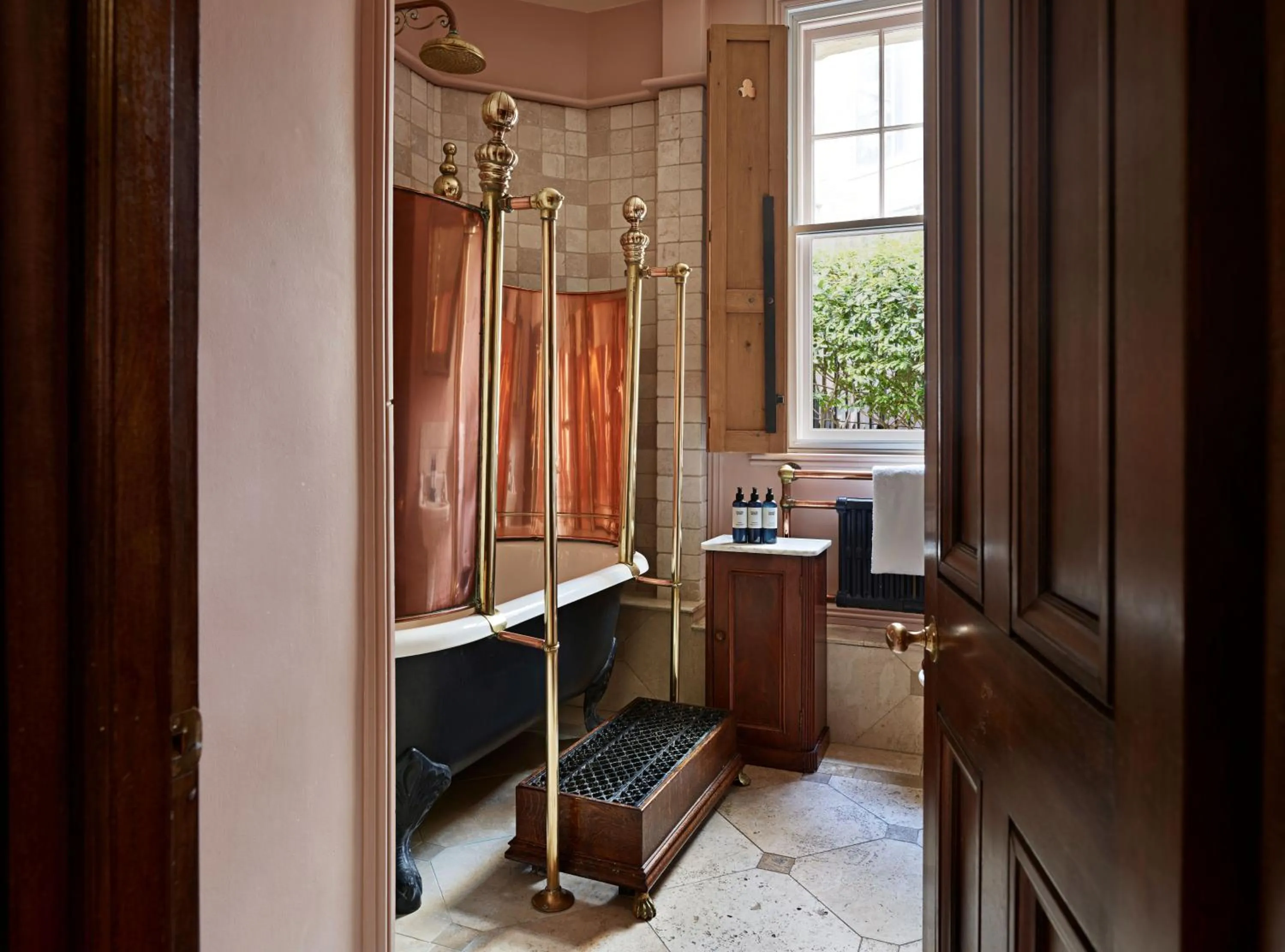 Shower in The Rookery