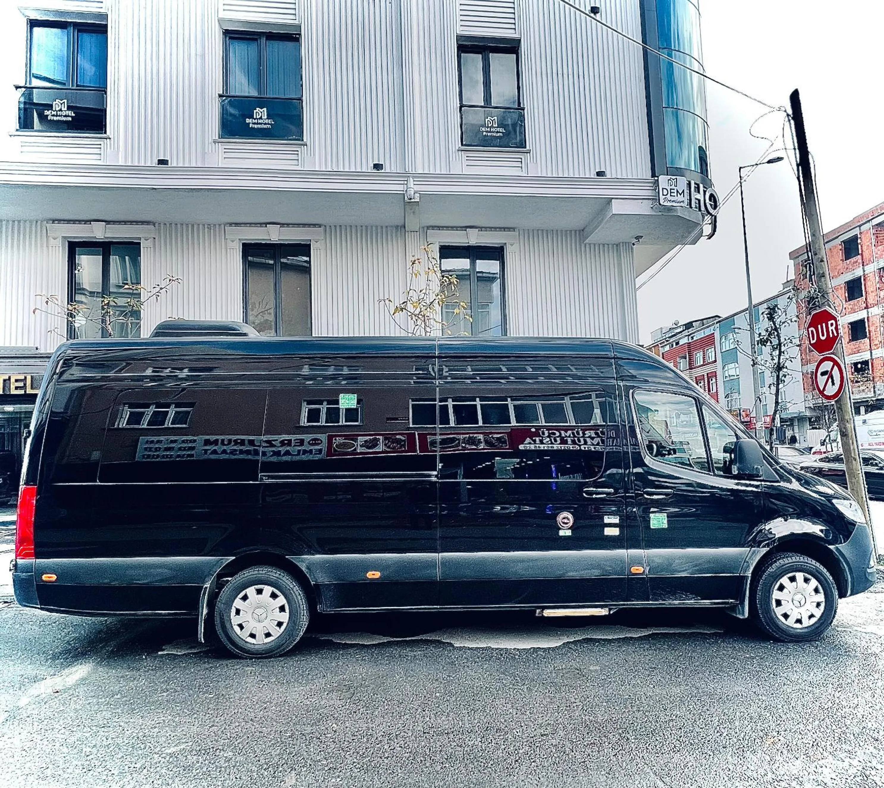 shuttle in Dem Premium Hotel - Round Trip Airport Service - Istanbul International Airport