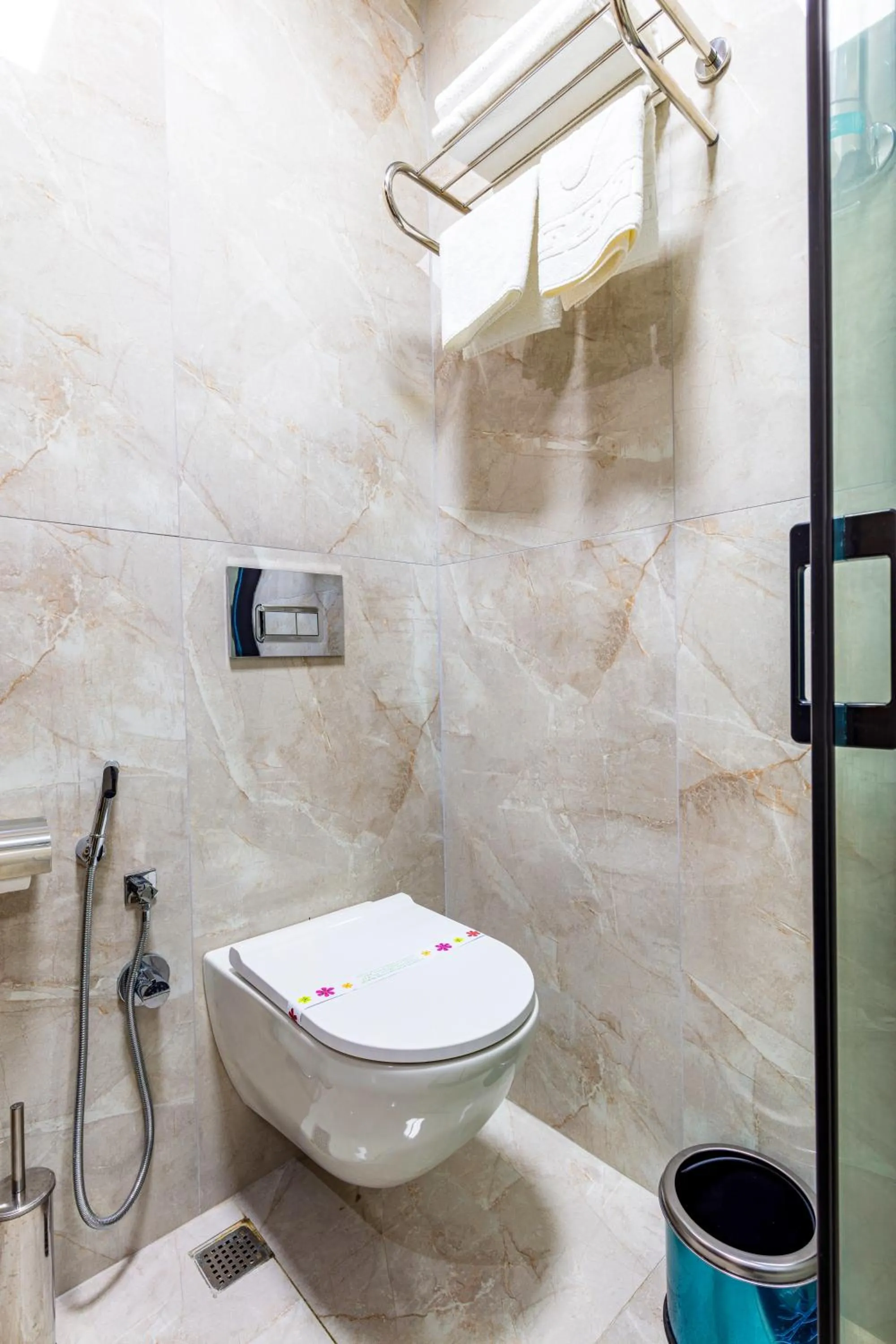 Shower in Dem Premium Hotel - Round Trip Airport Service - Istanbul International Airport
