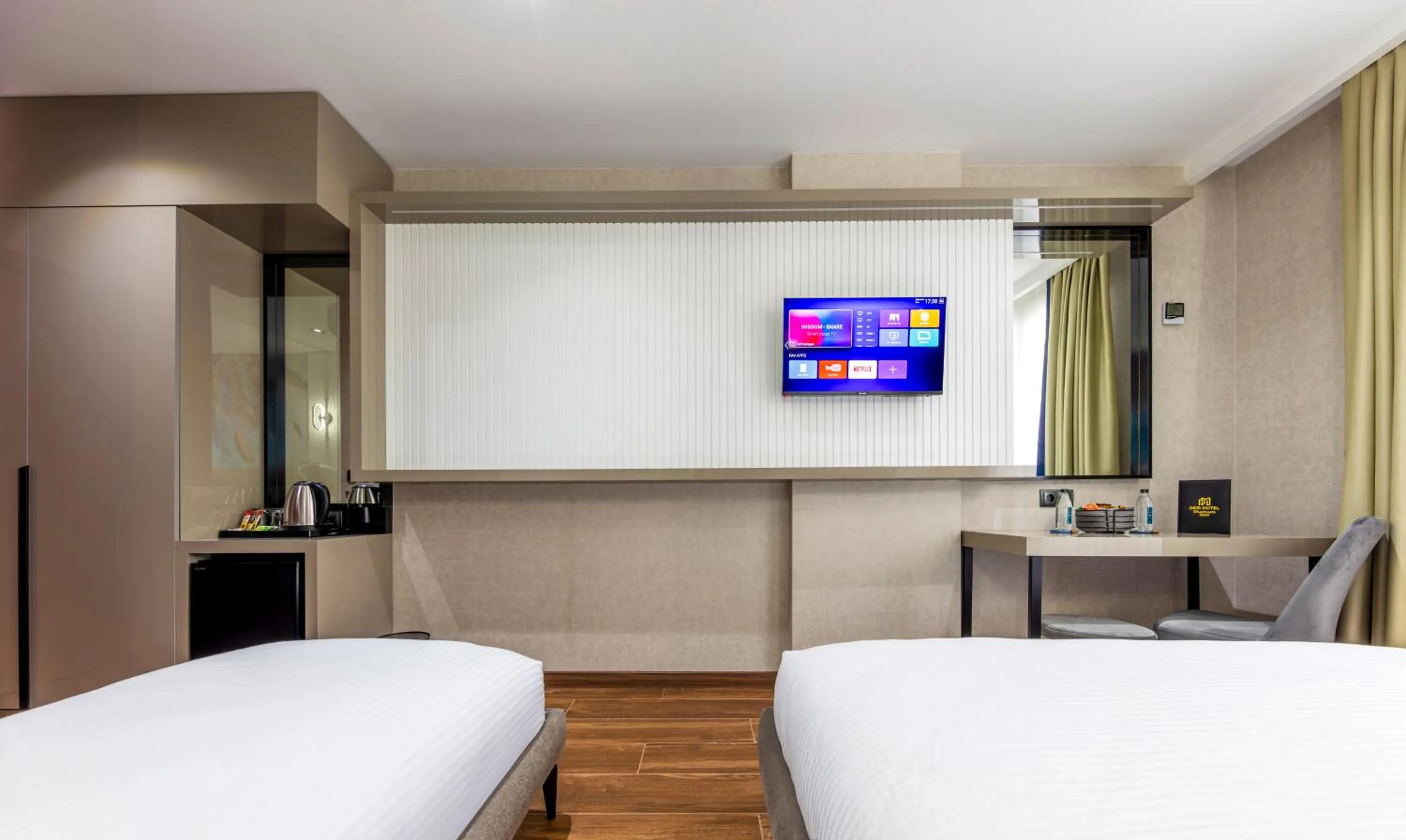 Bed in Dem Premium Hotel - Round Trip Airport Service - Istanbul International Airport