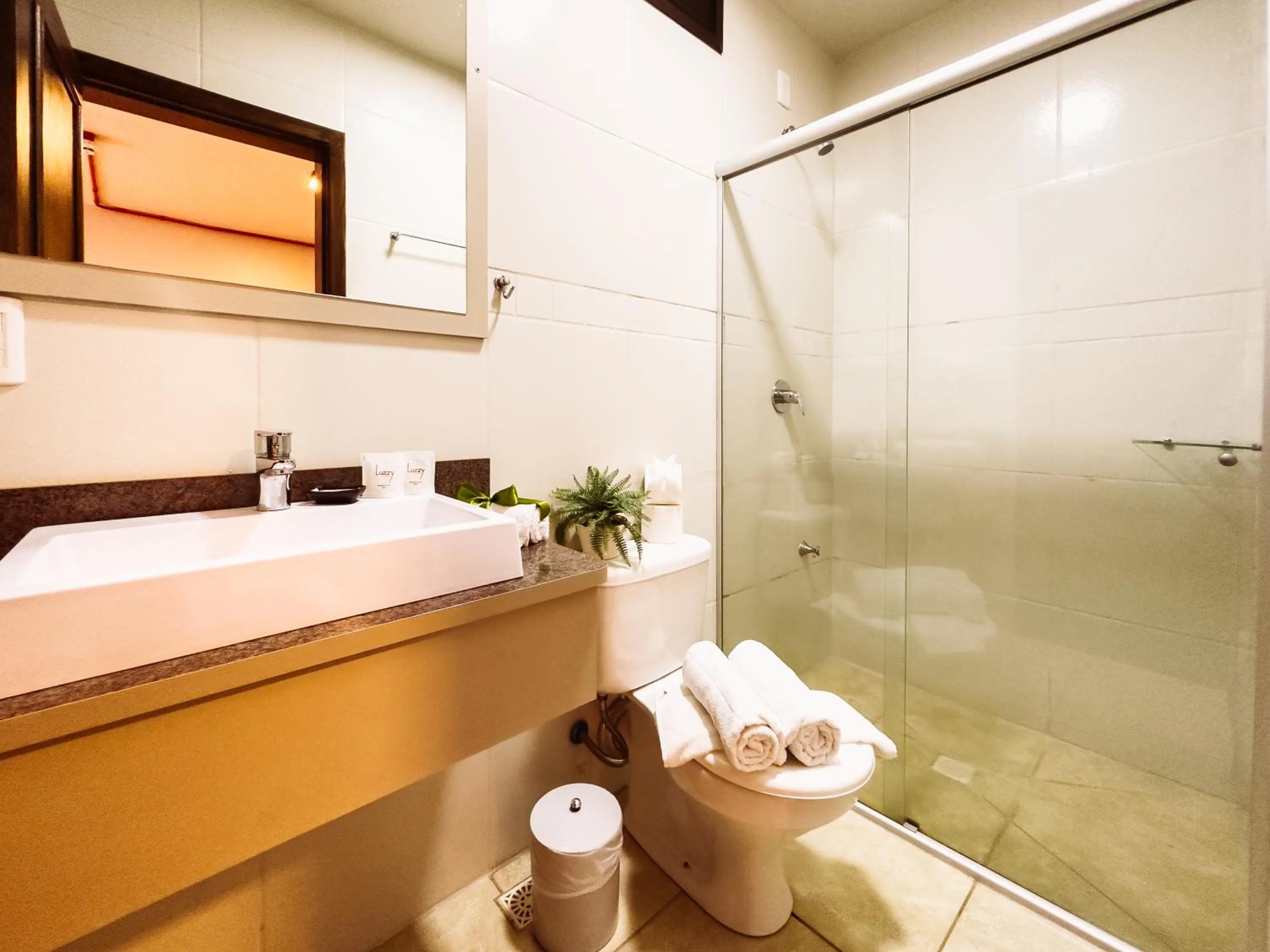 Bathroom in Luzzy Hotel