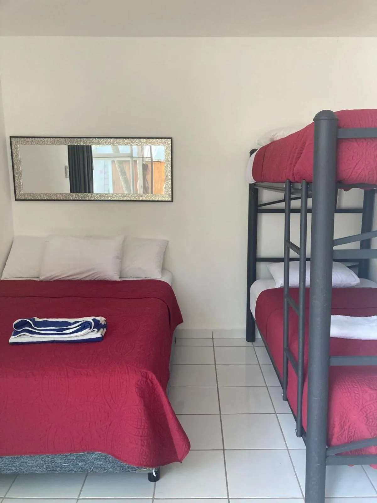 Quadruple Room with Bath in Hotel Casa Del Angel