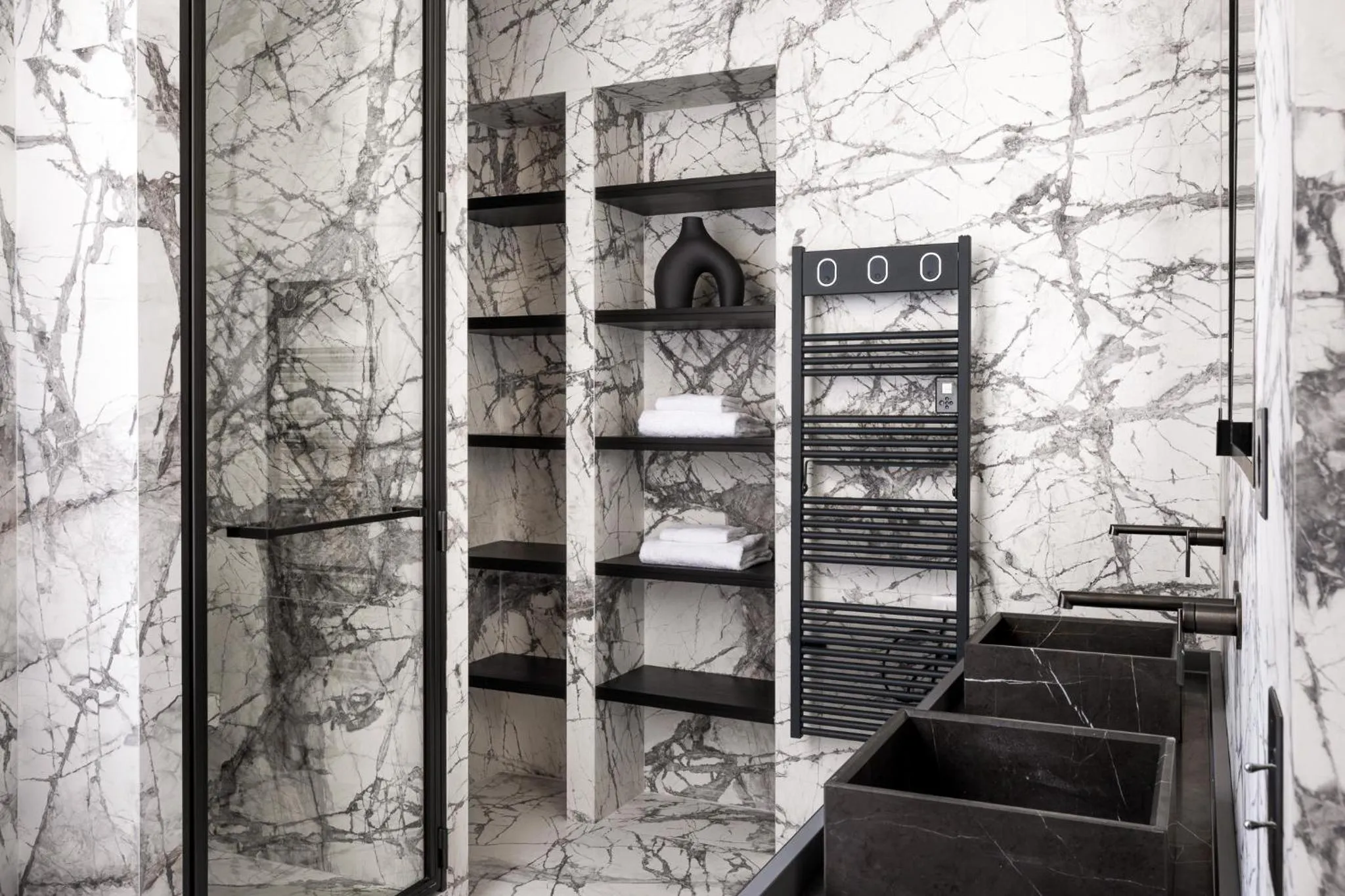 Bathroom in HIGHSTAY - Luxury Serviced Apartments - Le Marais