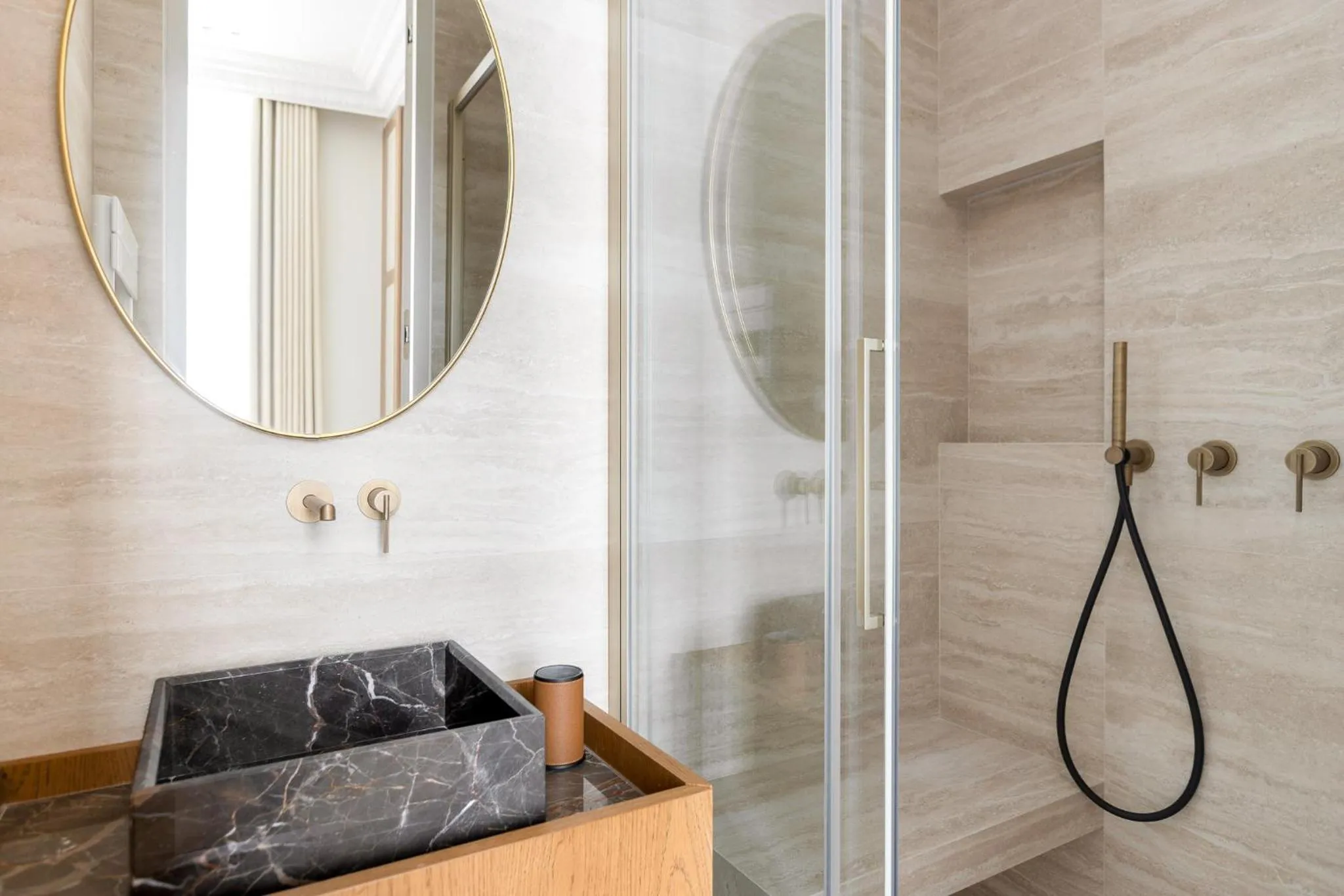 Shower in HIGHSTAY - Luxury Serviced Apartments - Le Marais