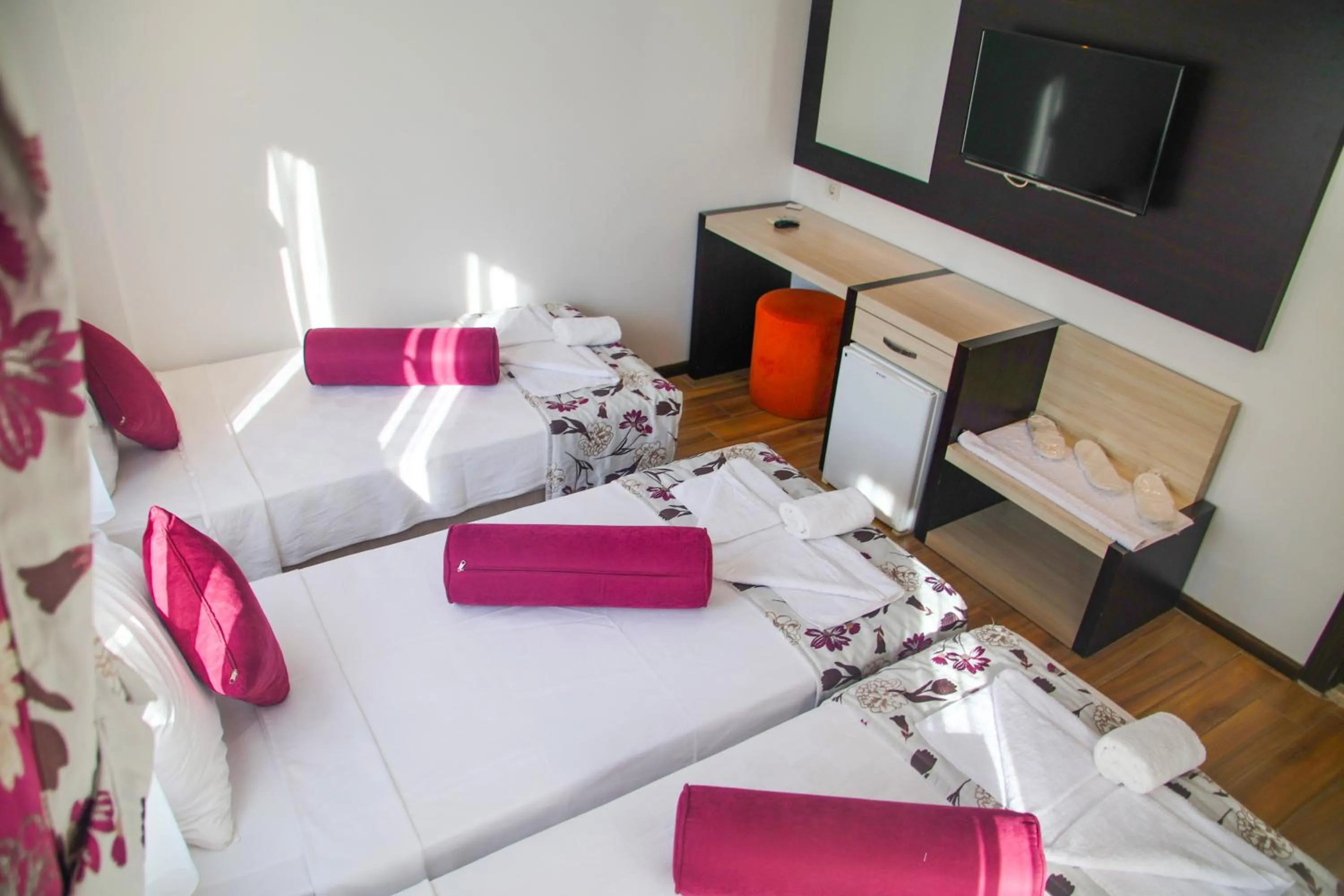 Photo of the whole room in Hermes Hotel