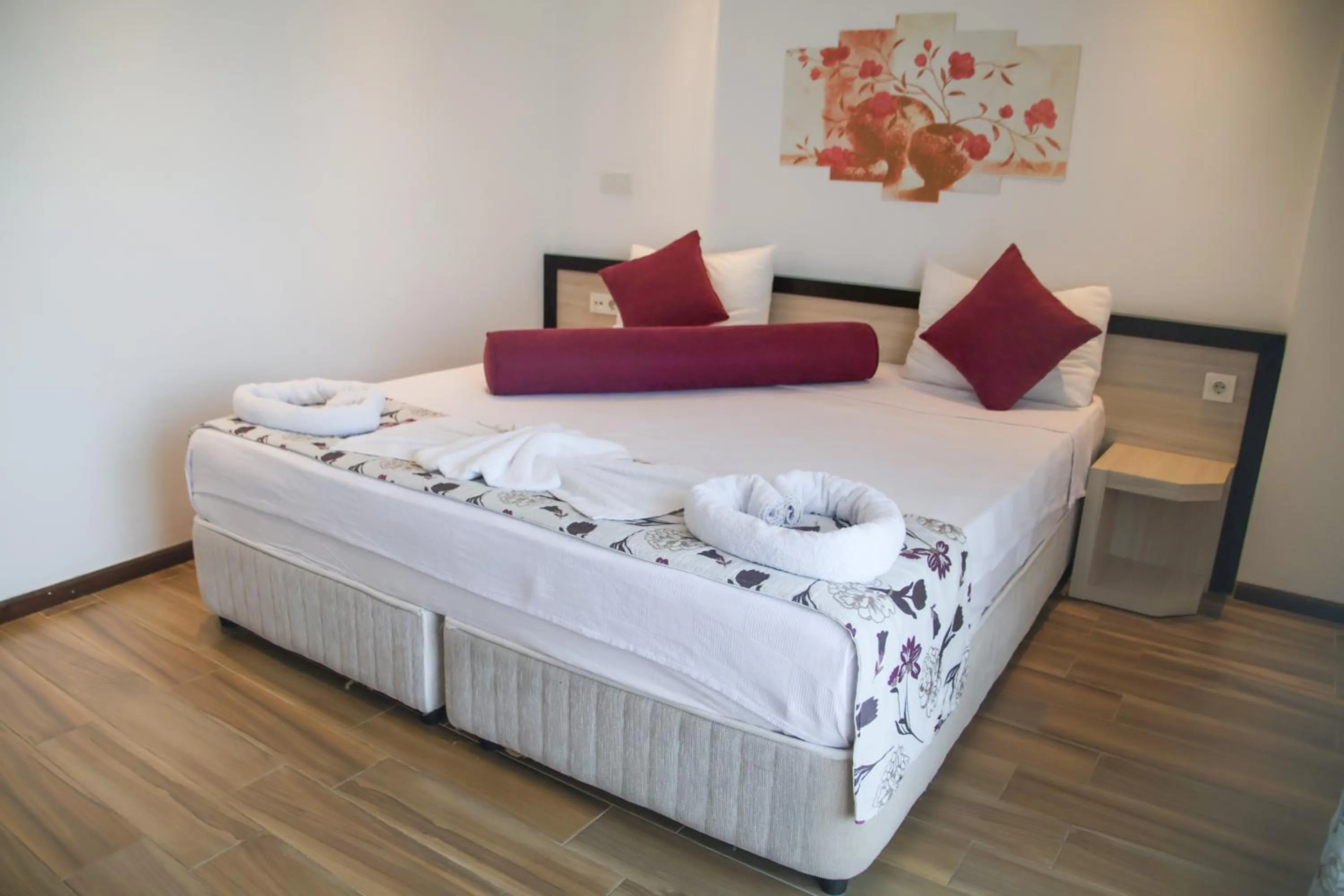 Photo of the whole room in Hermes Hotel