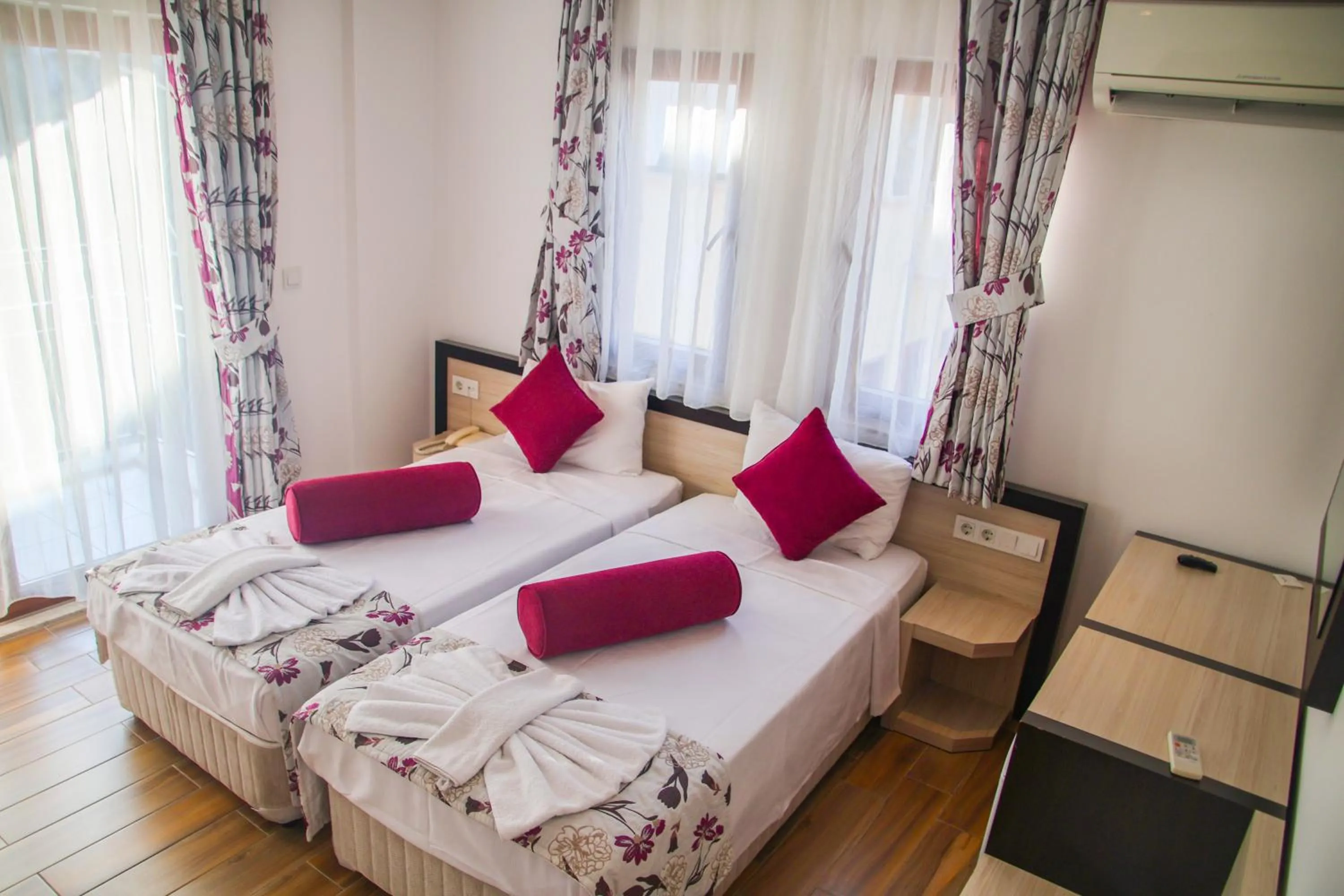 Photo of the whole room in Hermes Hotel