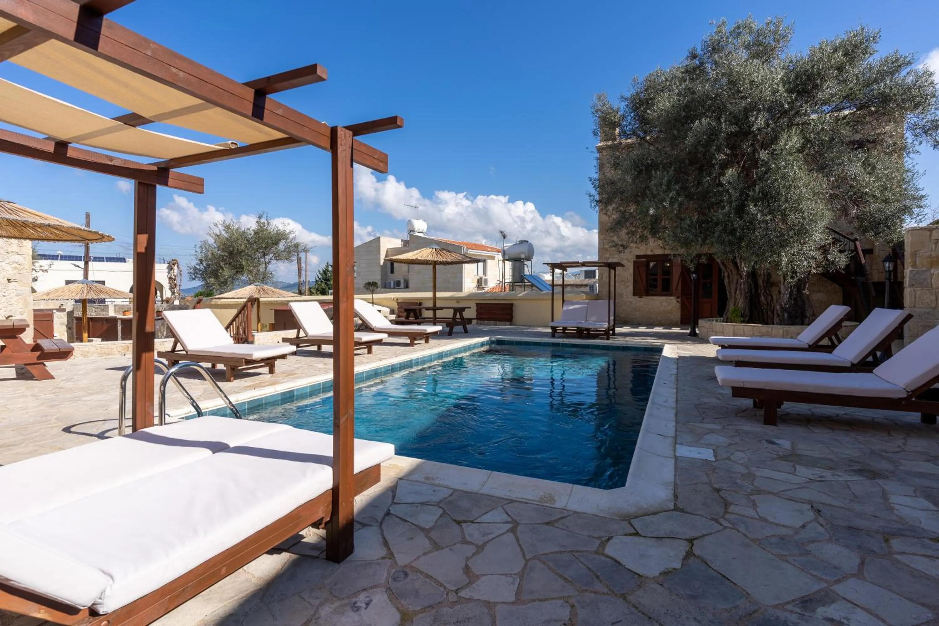 Swimming pool in Stone Court Boutique Studios